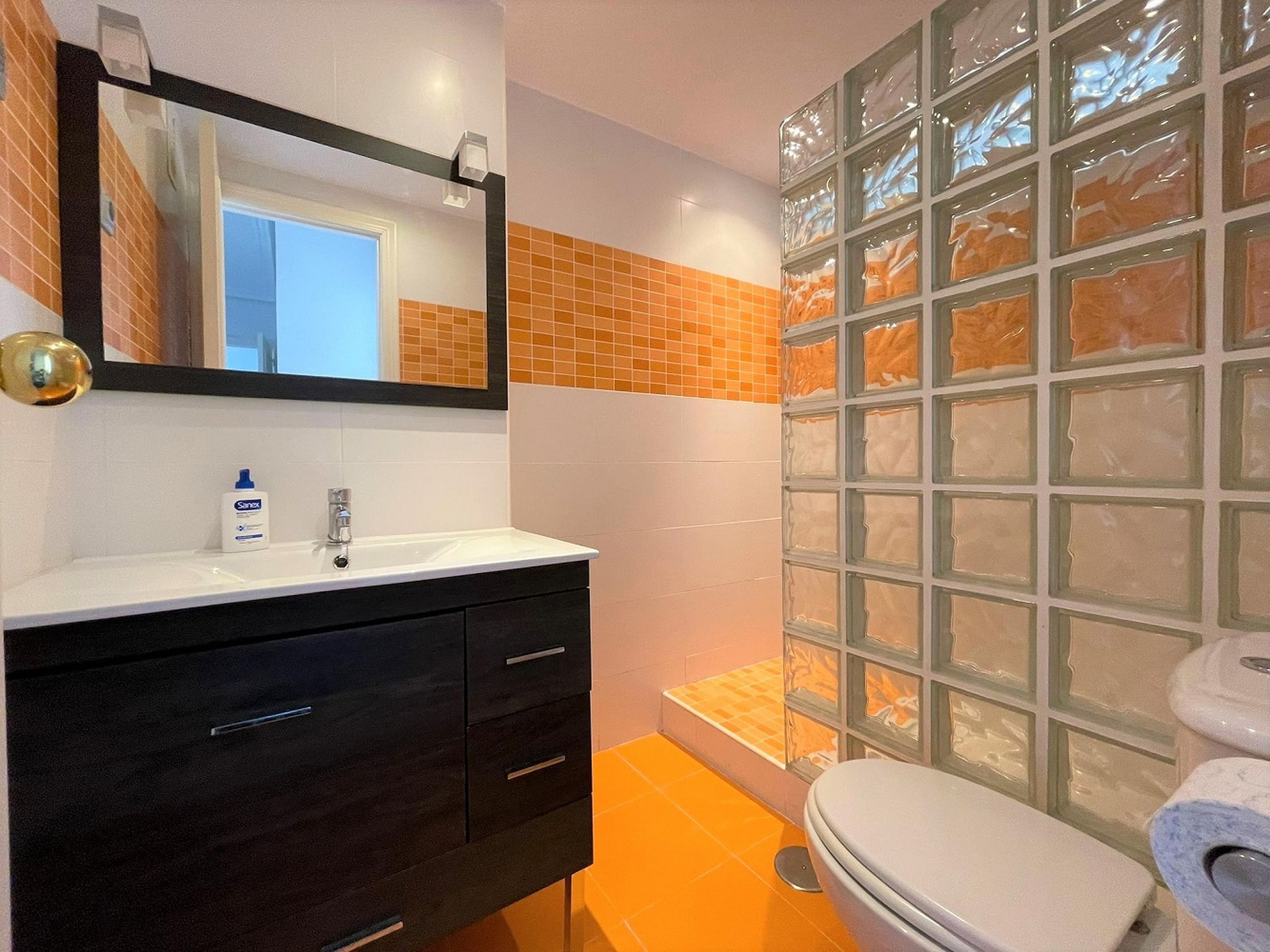   Apartamento con piscina frente al mar en La Manga