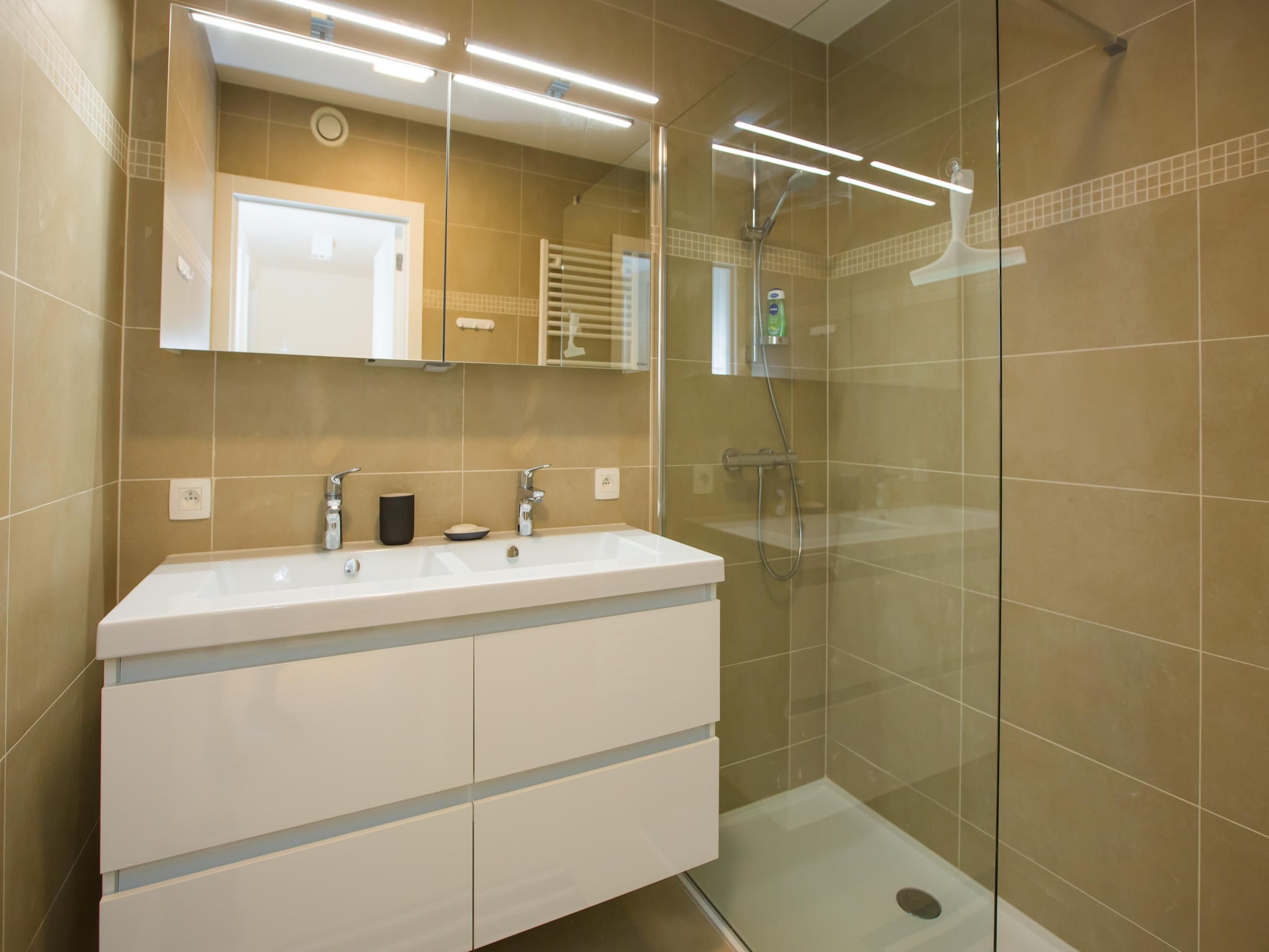 Appartement RIVA / 0101  GAR 282