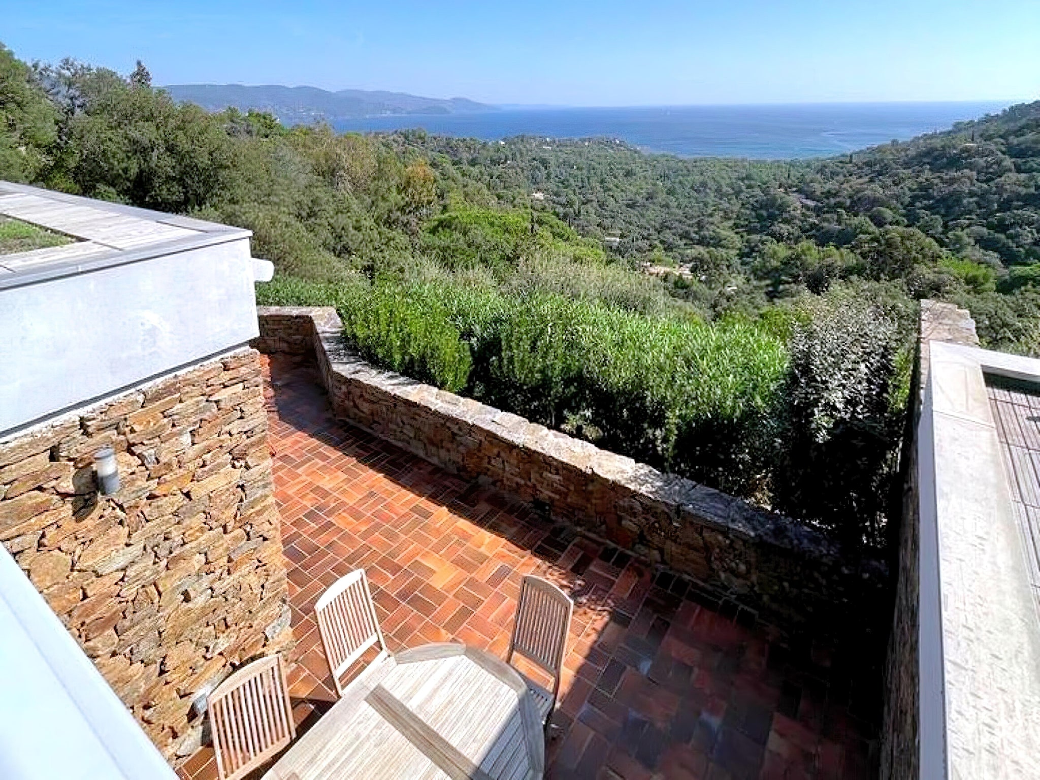   VILLA LA FOURMIGUE/ TEXIDO