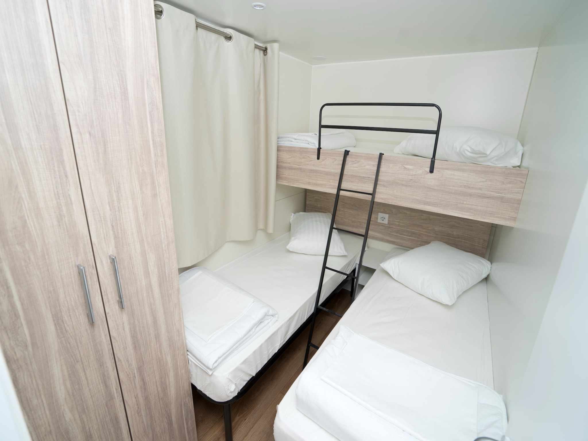 Appartamento Mobile Homes Kovacine Cres-MH Family Plus 4 Pers