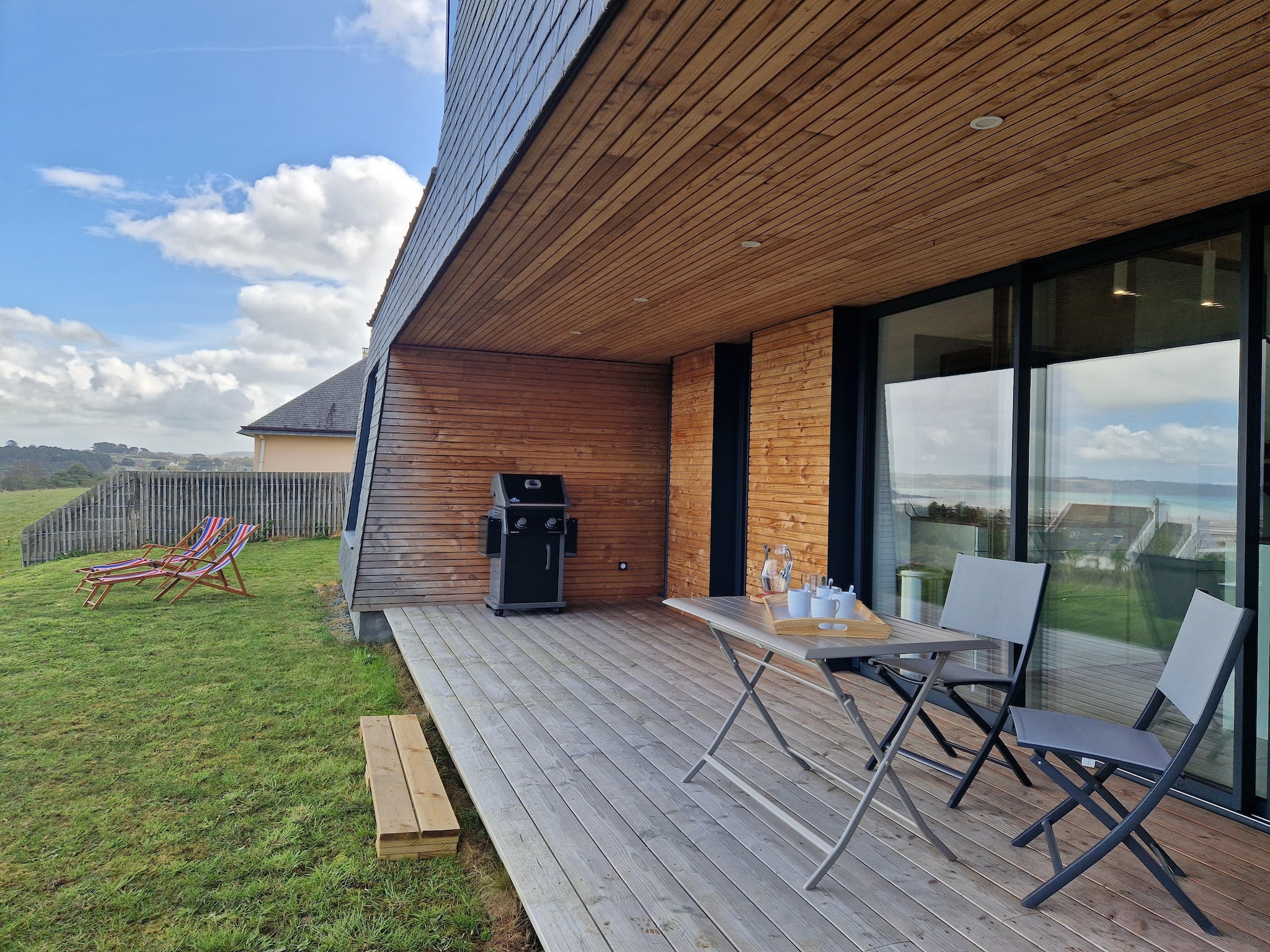   Villa d'architecte avec vue mer panoramique Locqui