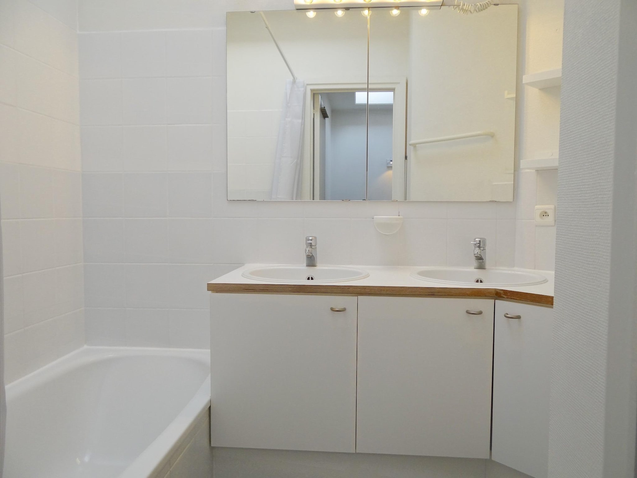 Apartment SANDY CAPE 401
