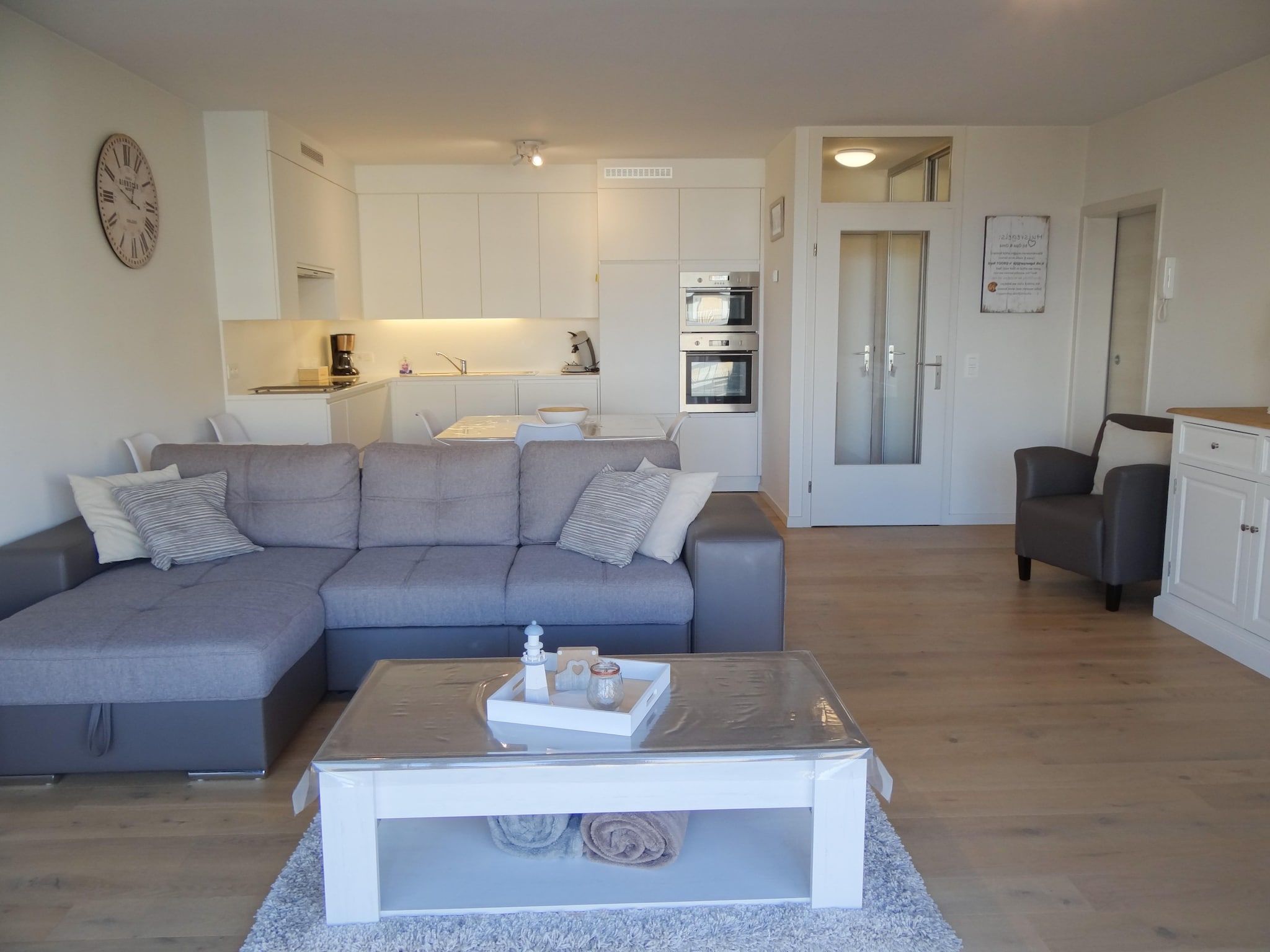 Ferienwohnung WIELINGERBANK E 404