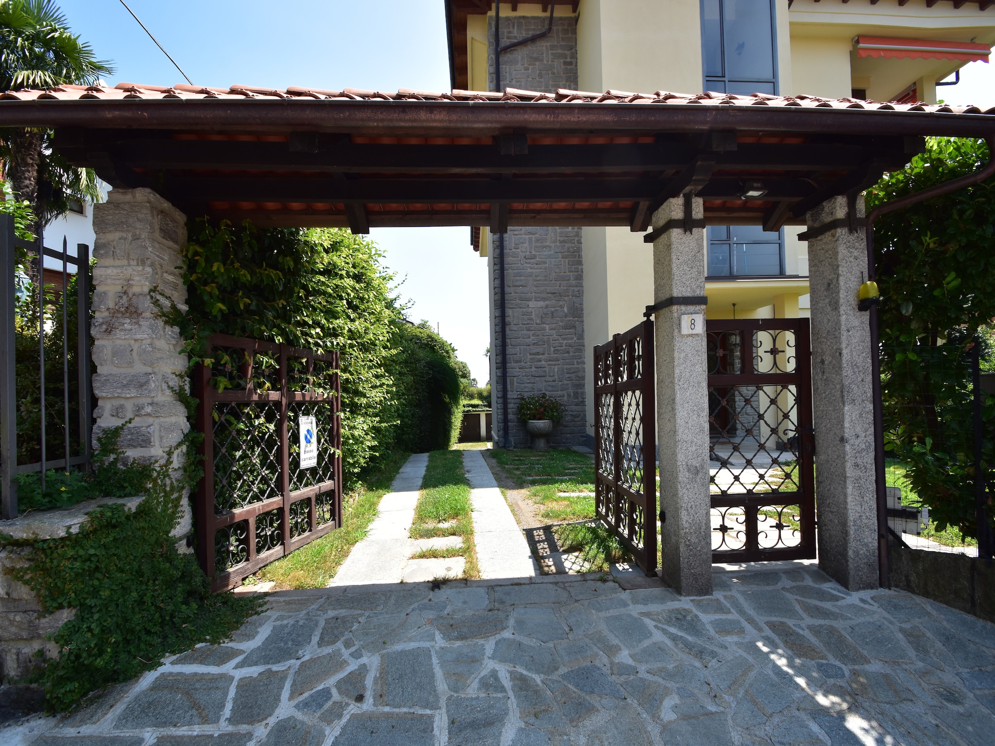   Castagnola
