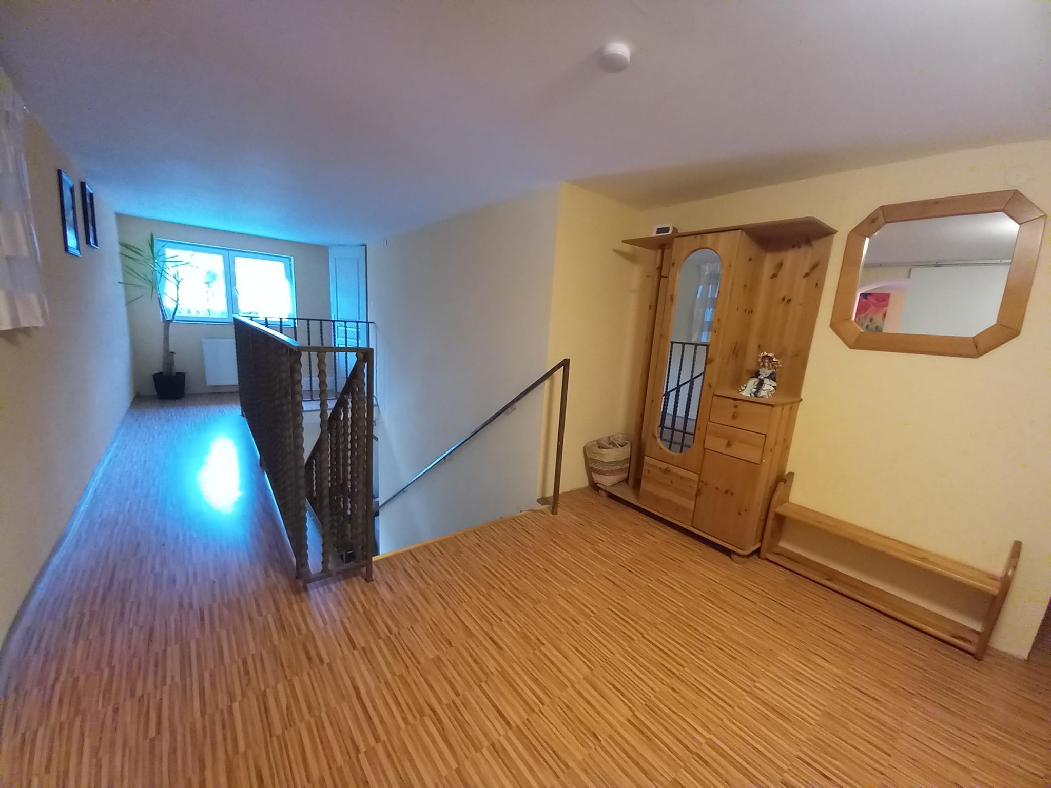   Ferienhaus mit eigener Bar am Bach in Saint Quirin