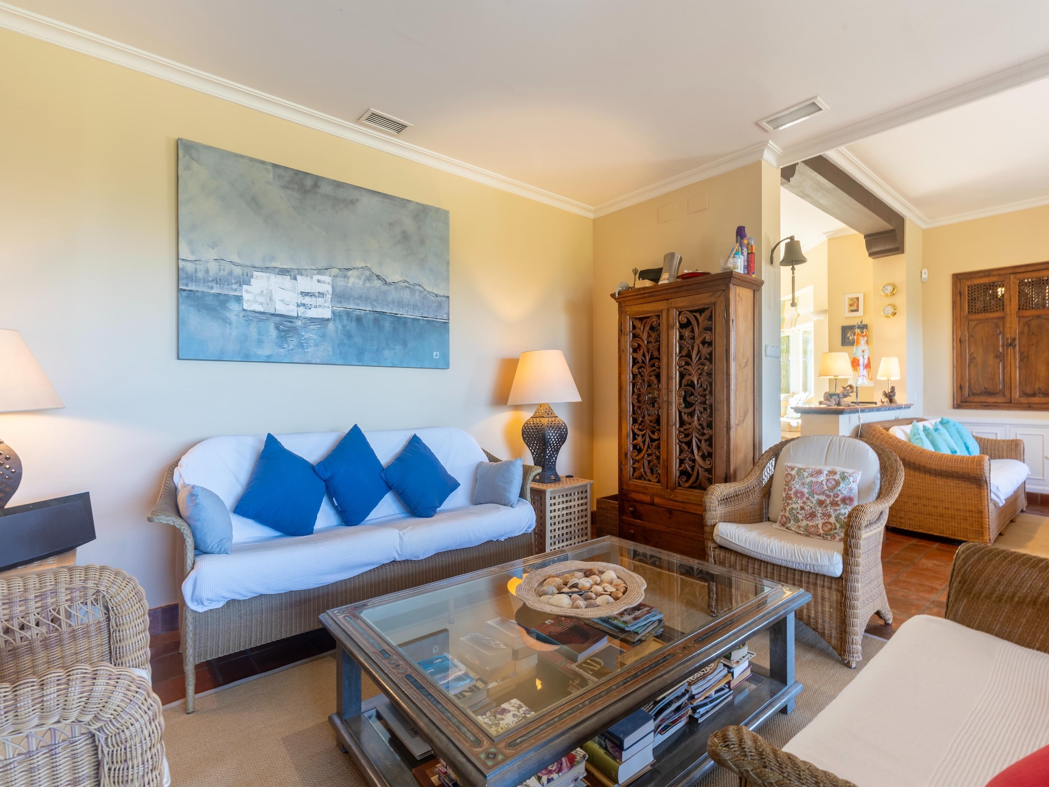   Casa Amarilla