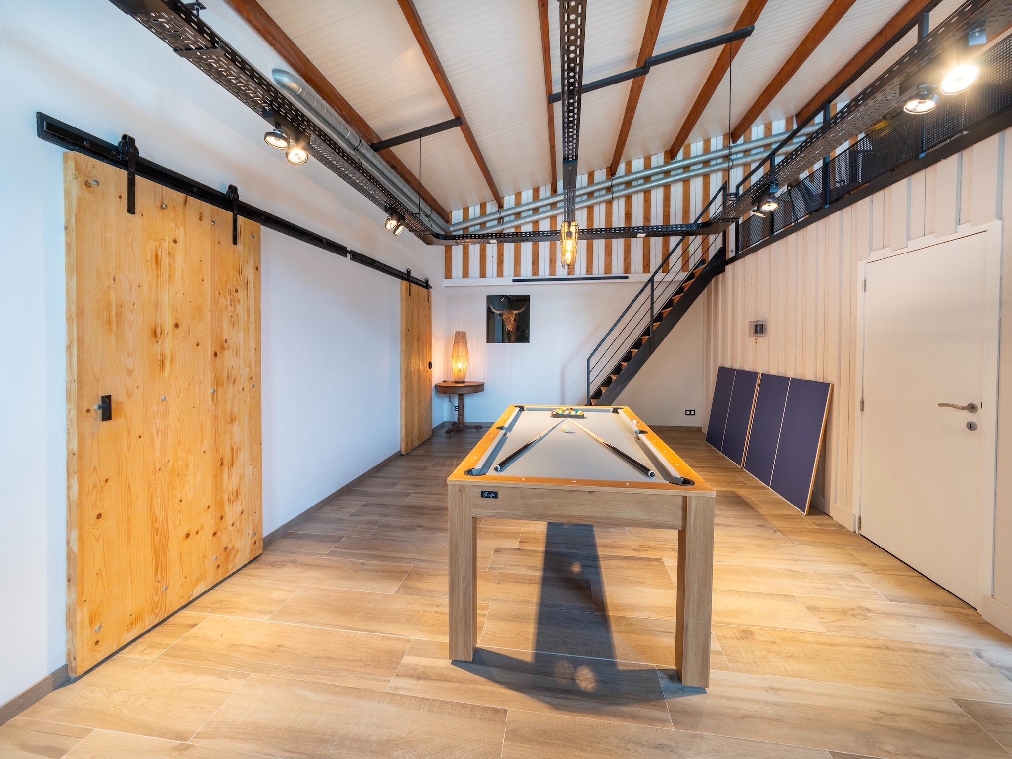   Gite à la ferme avec Piscine intérrieur