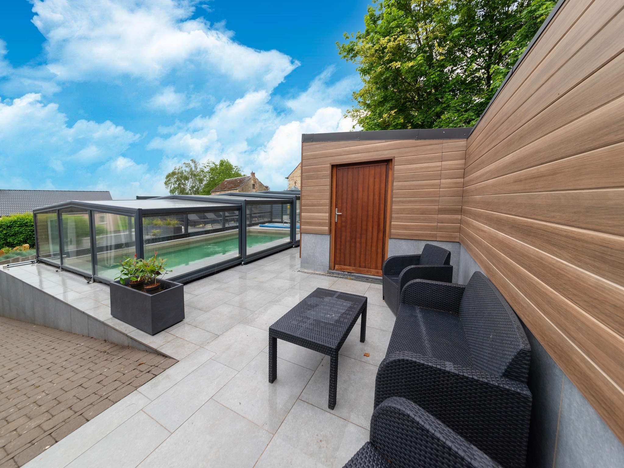   Gite à la ferme avec Piscine intérrieur