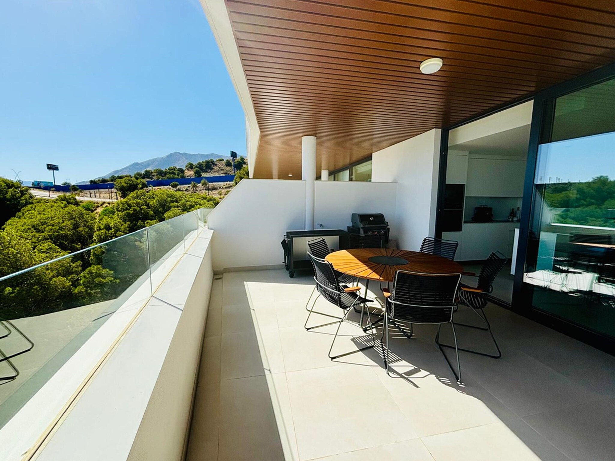   Bella Vista
