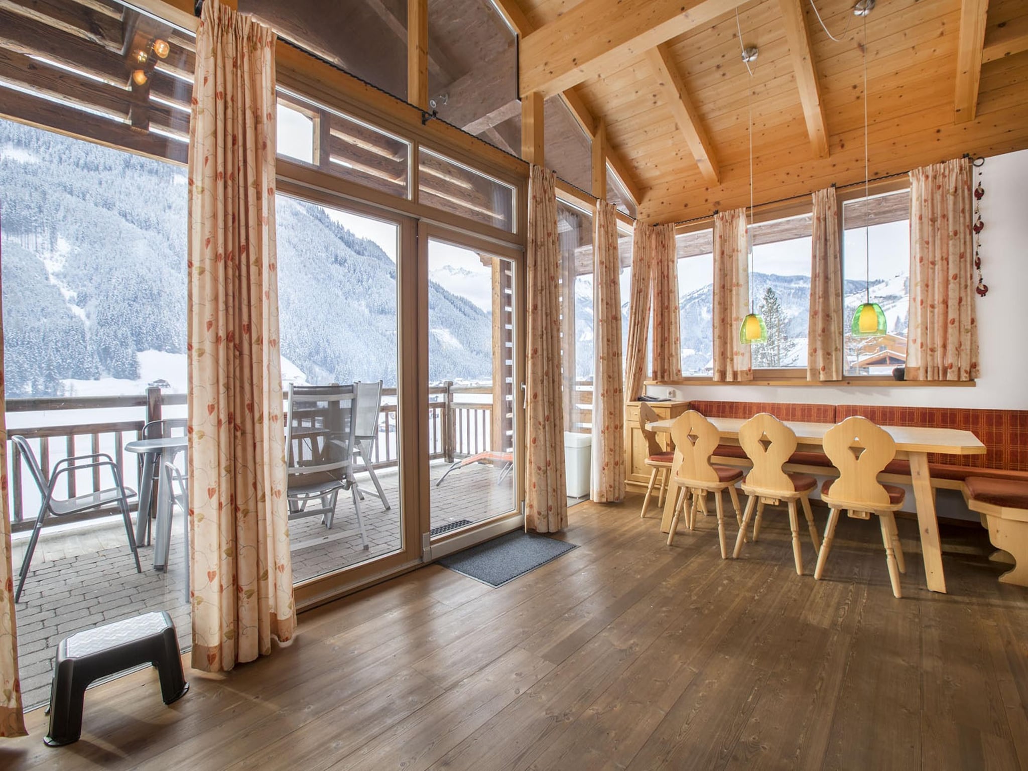 Feriebolig Schöneben Chalet Enzian