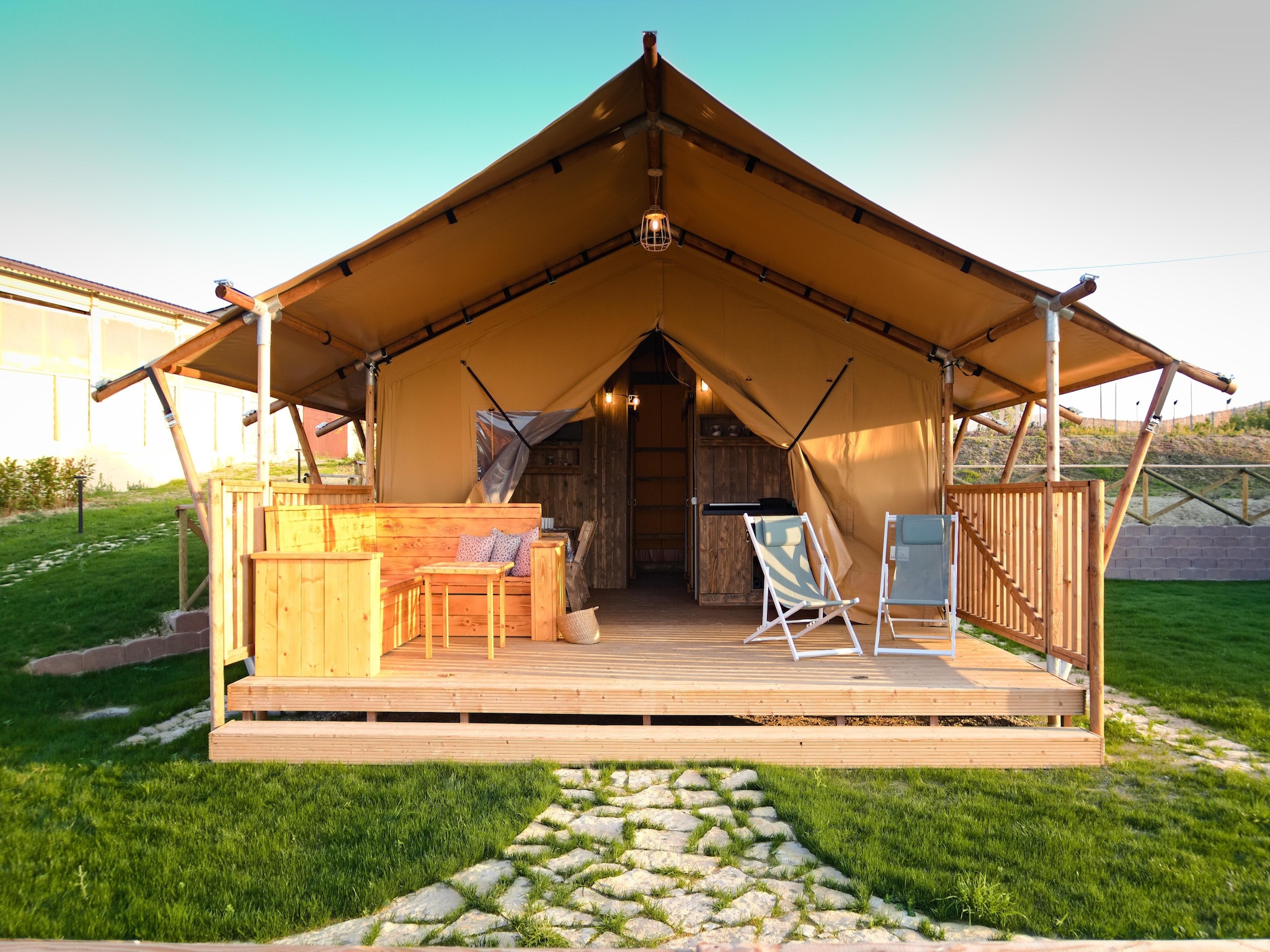   Tenda 2