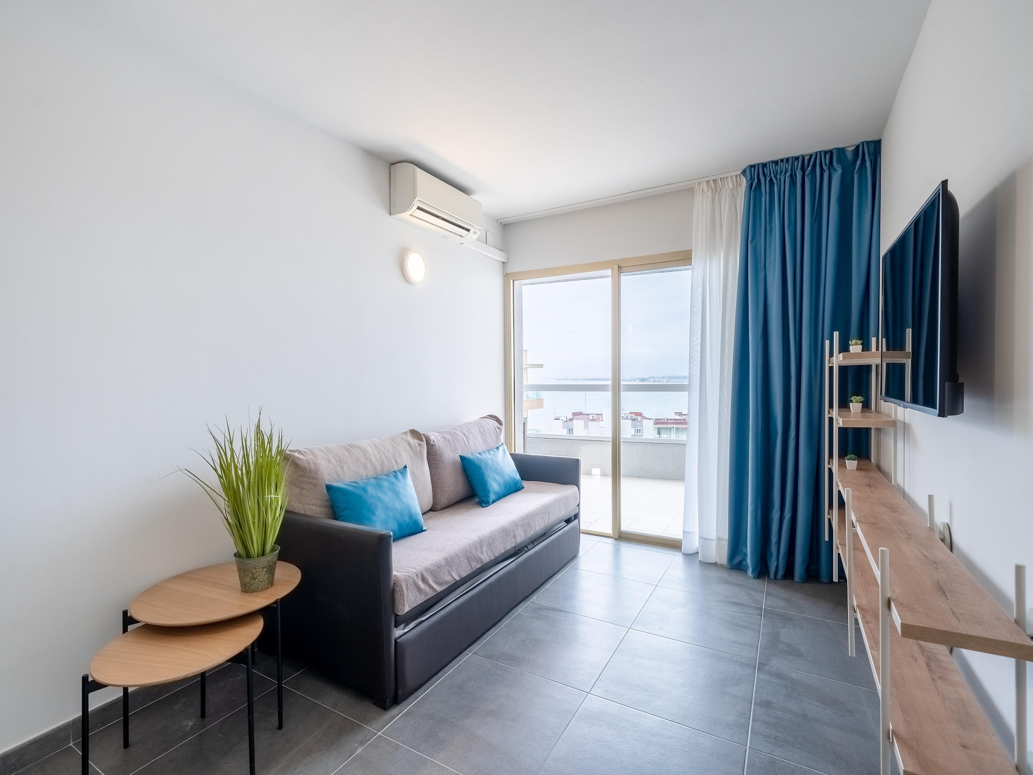   BLUE BEACH Apartments
