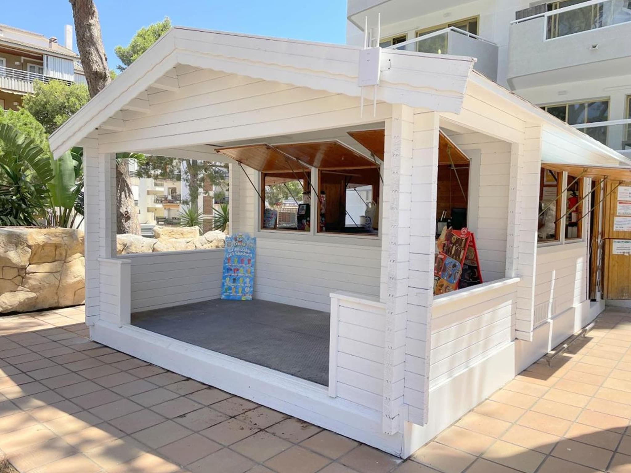   BLUE BEACH Apartments