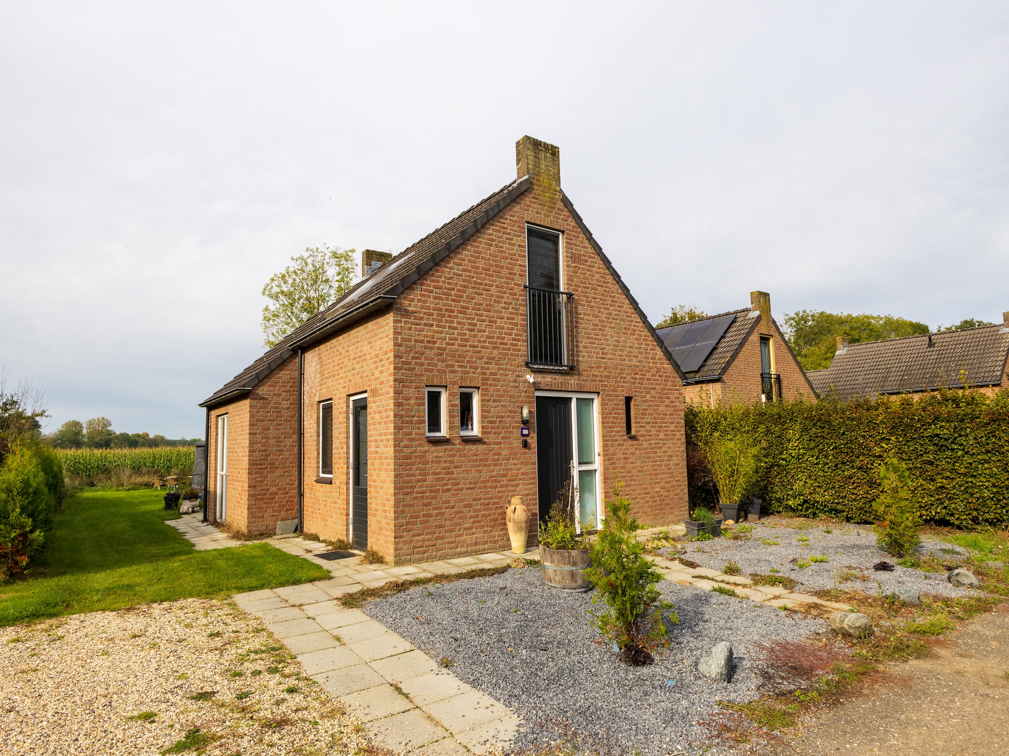   NR 195