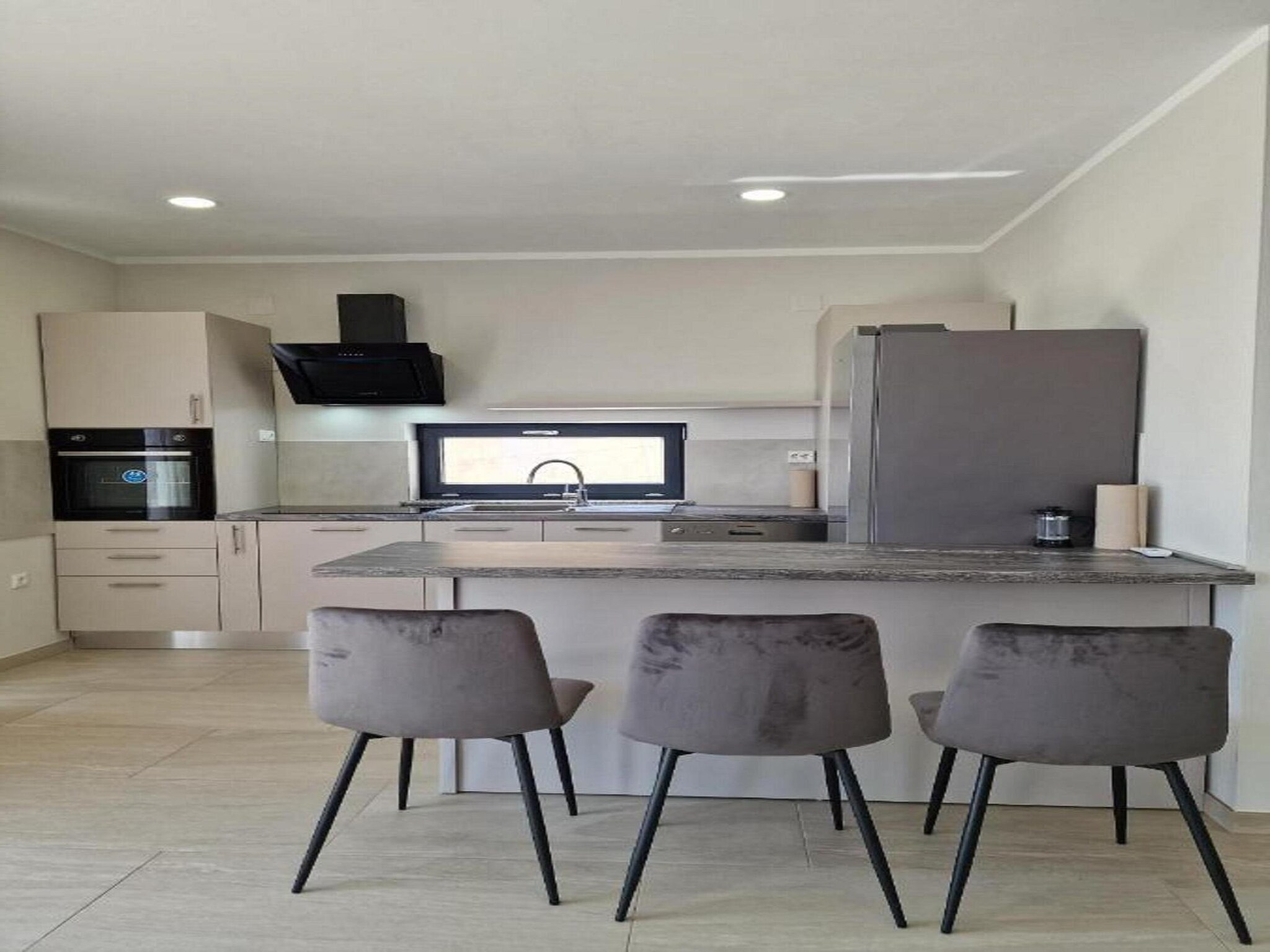   Villa V