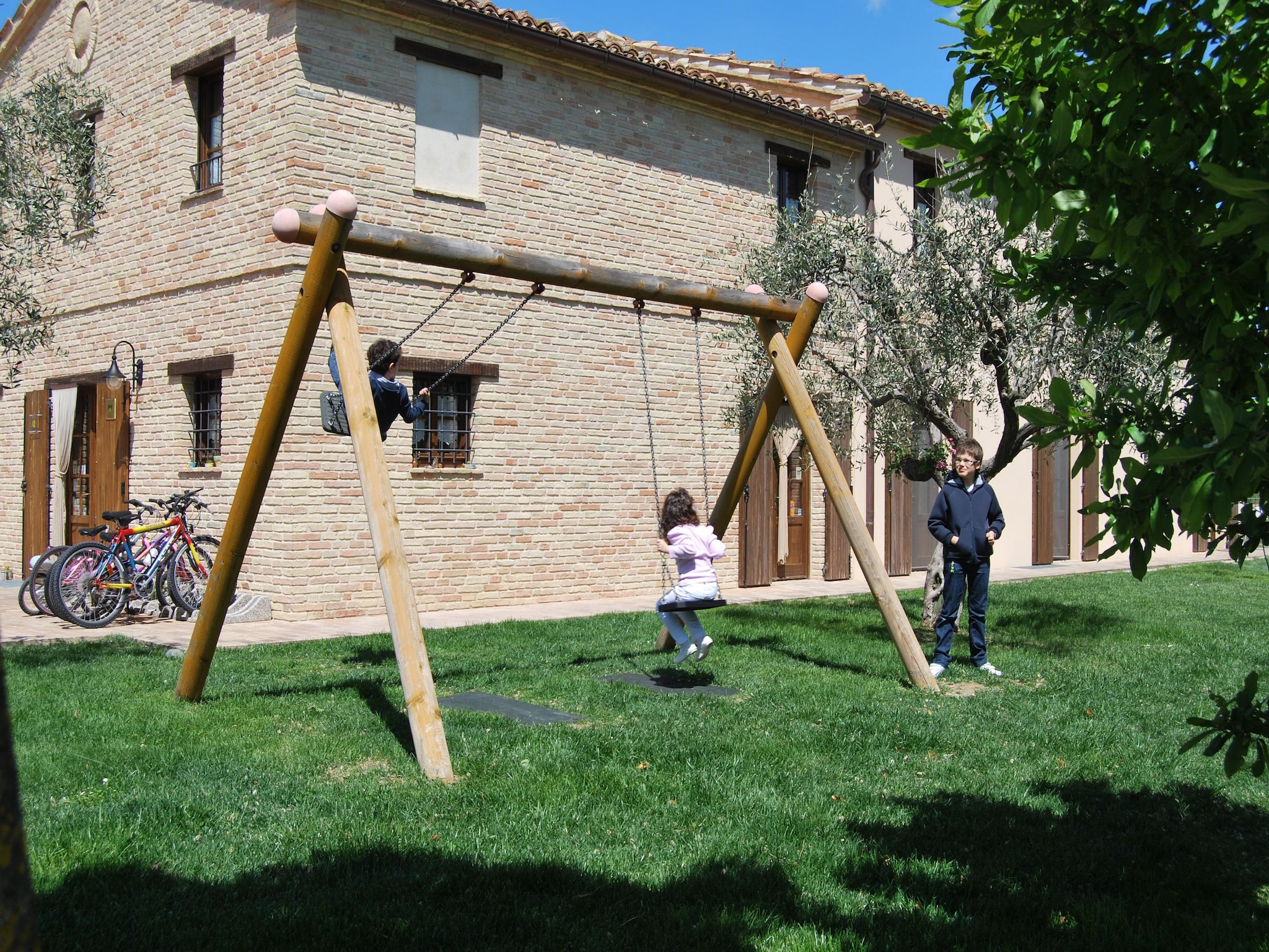   Moncaro