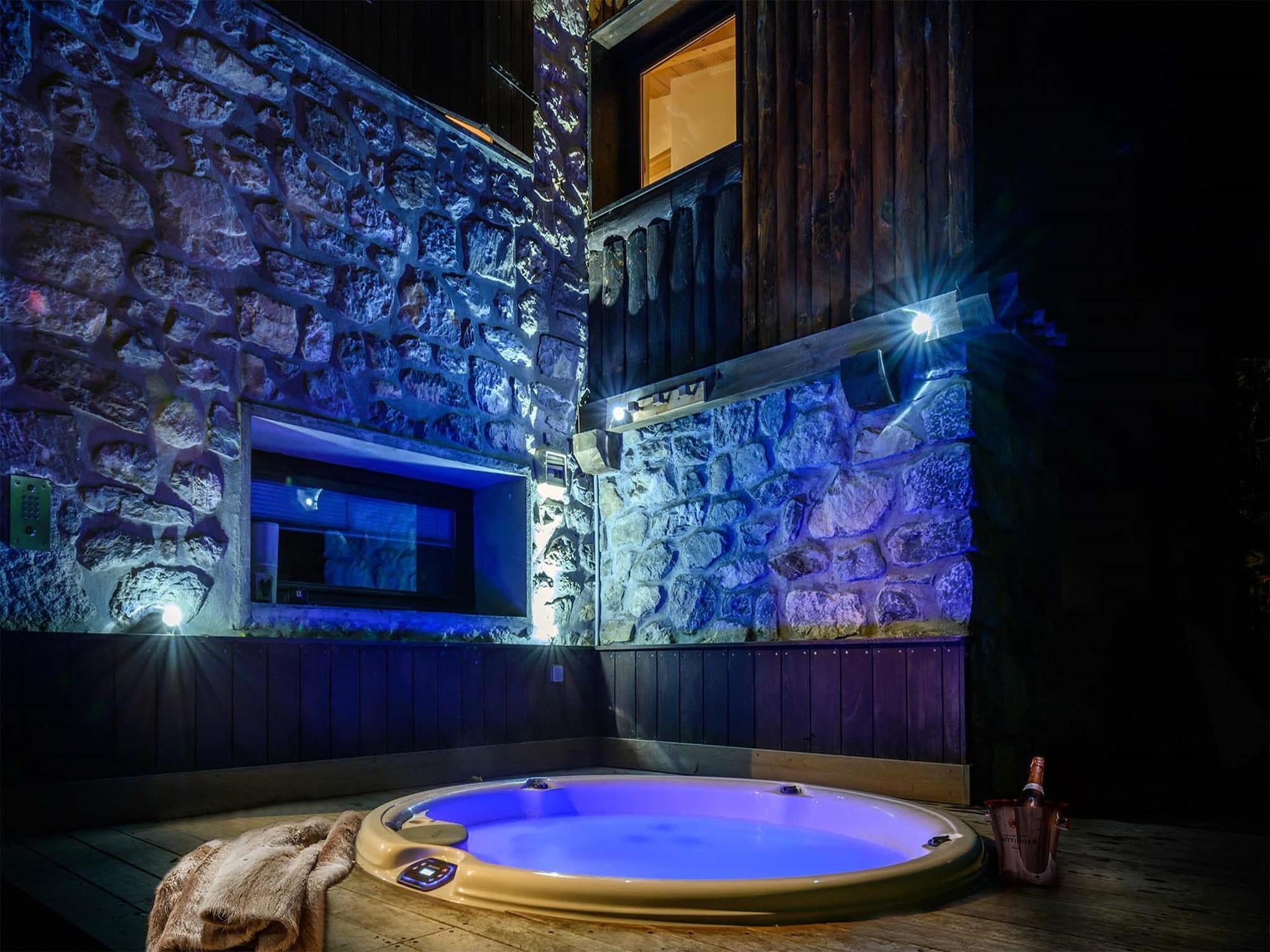 Dom Chalet Arolla