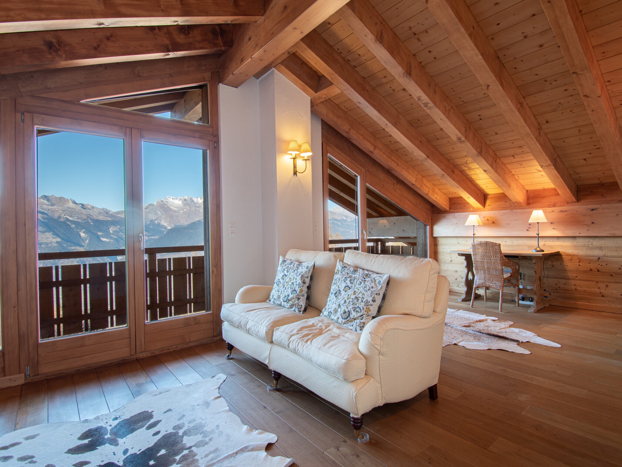 Ferienhaus Hirondelle JACUZZI & LUXURY chalet 12 pers