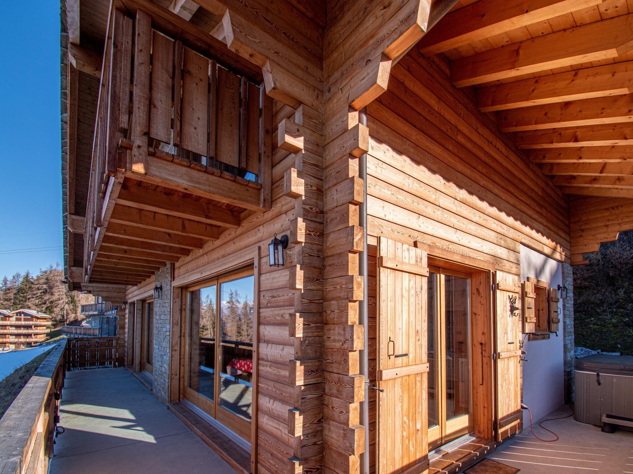 Ferienhaus Hirondelle JACUZZI & LUXURY chalet 12 pers