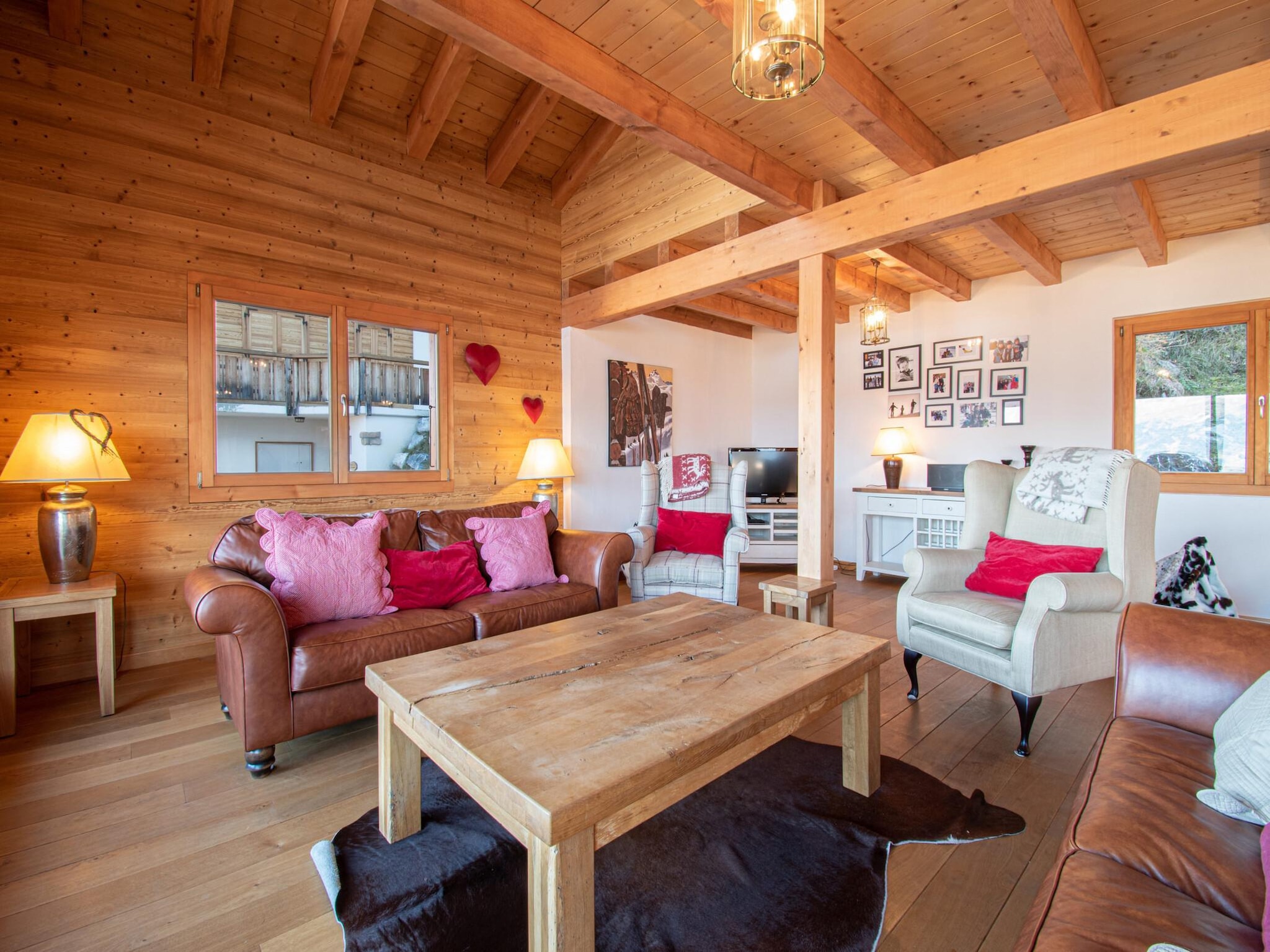 Ferienhaus Hirondelle JACUZZI & LUXURY chalet 12 pers
