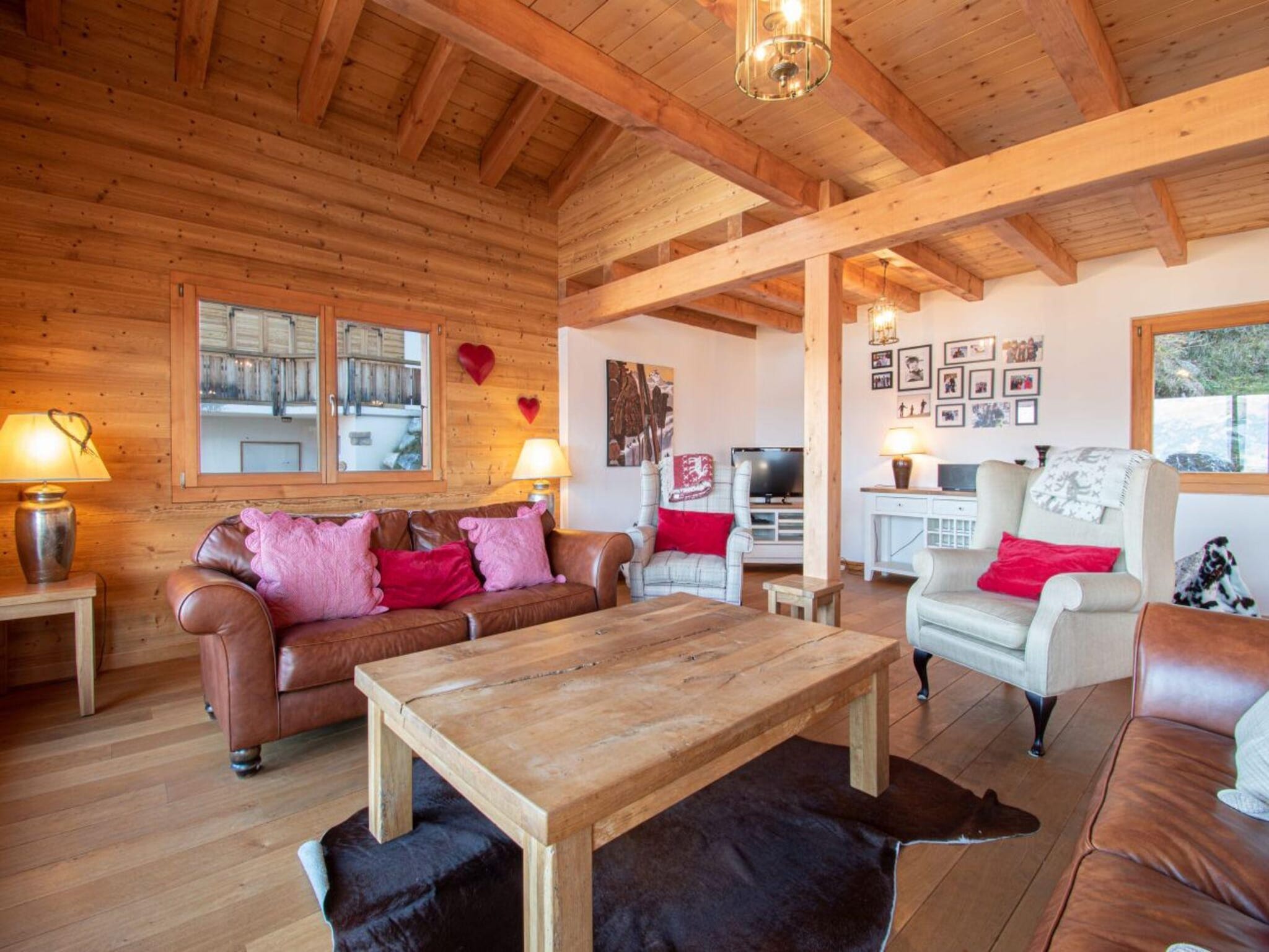 Ferienhaus Hirondelle JACUZZI & LUXURY chalet 12 pers