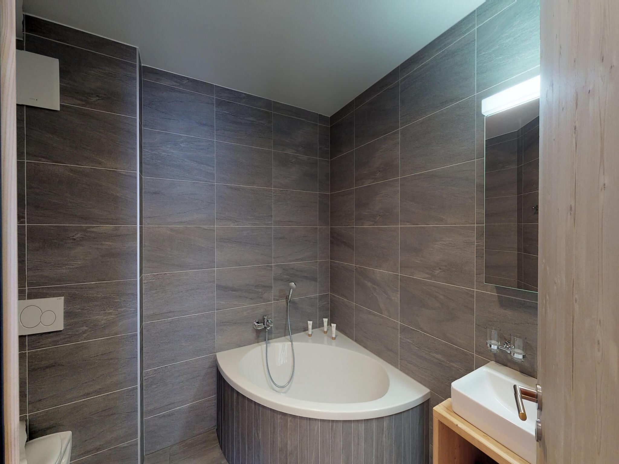 Ferienwohnung Les Mayens MB 002 - LUXURY apartment 6 pers