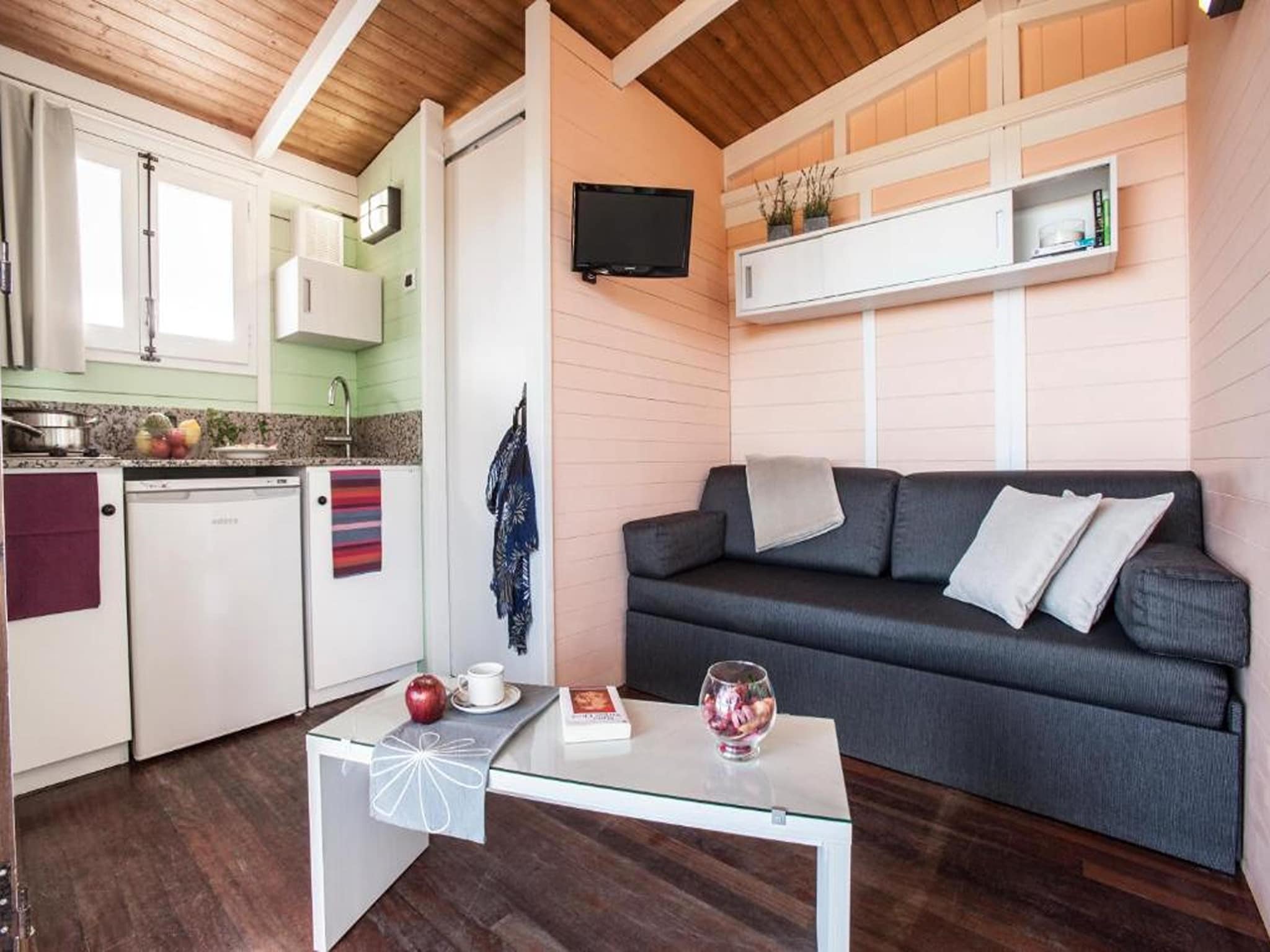 Dom Camping Estival Torre de la Mora WOODEN BUNGALOW 5