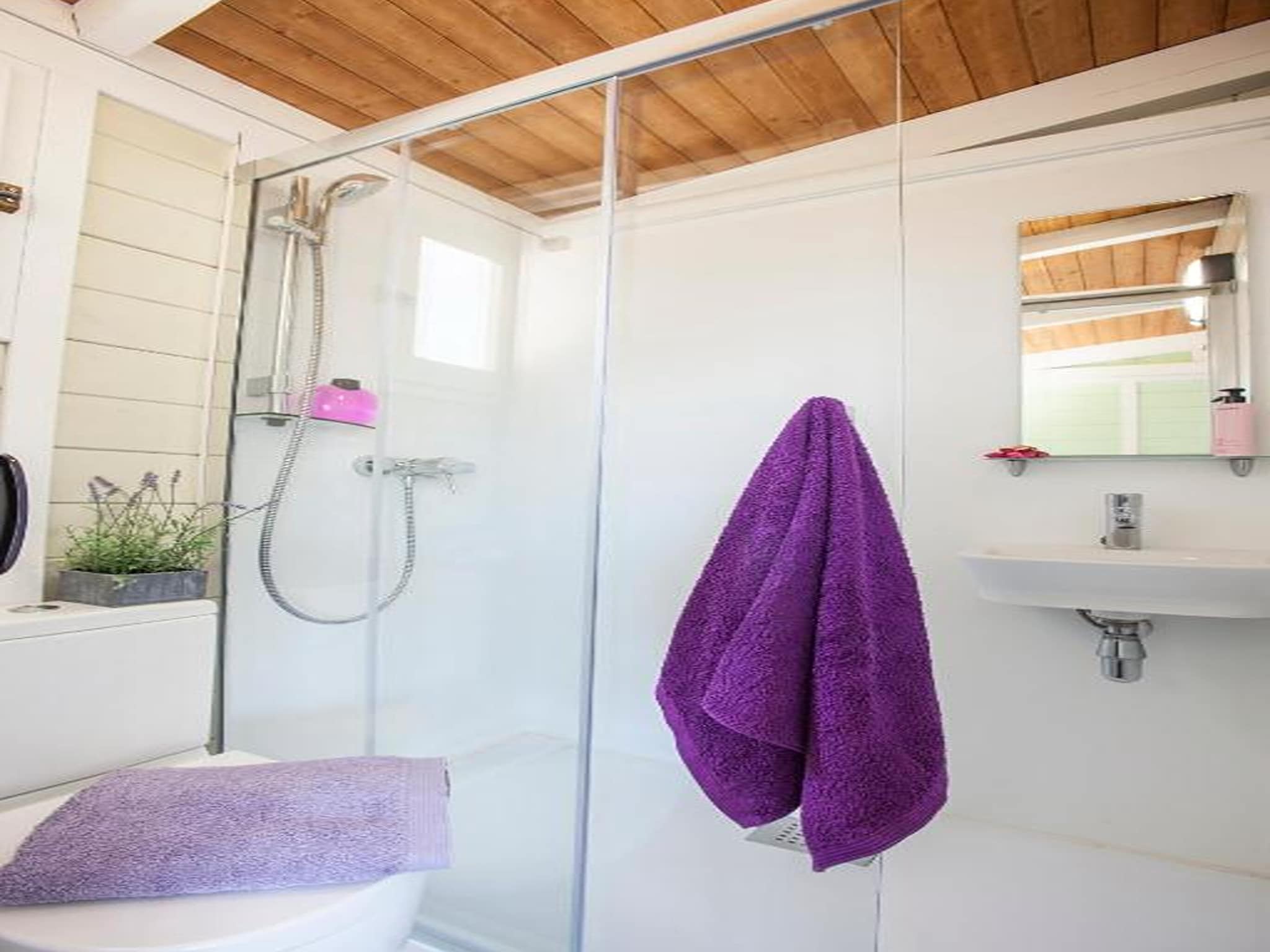 Dom Camping Estival Torre de la Mora WOODEN BUNGALOW 5