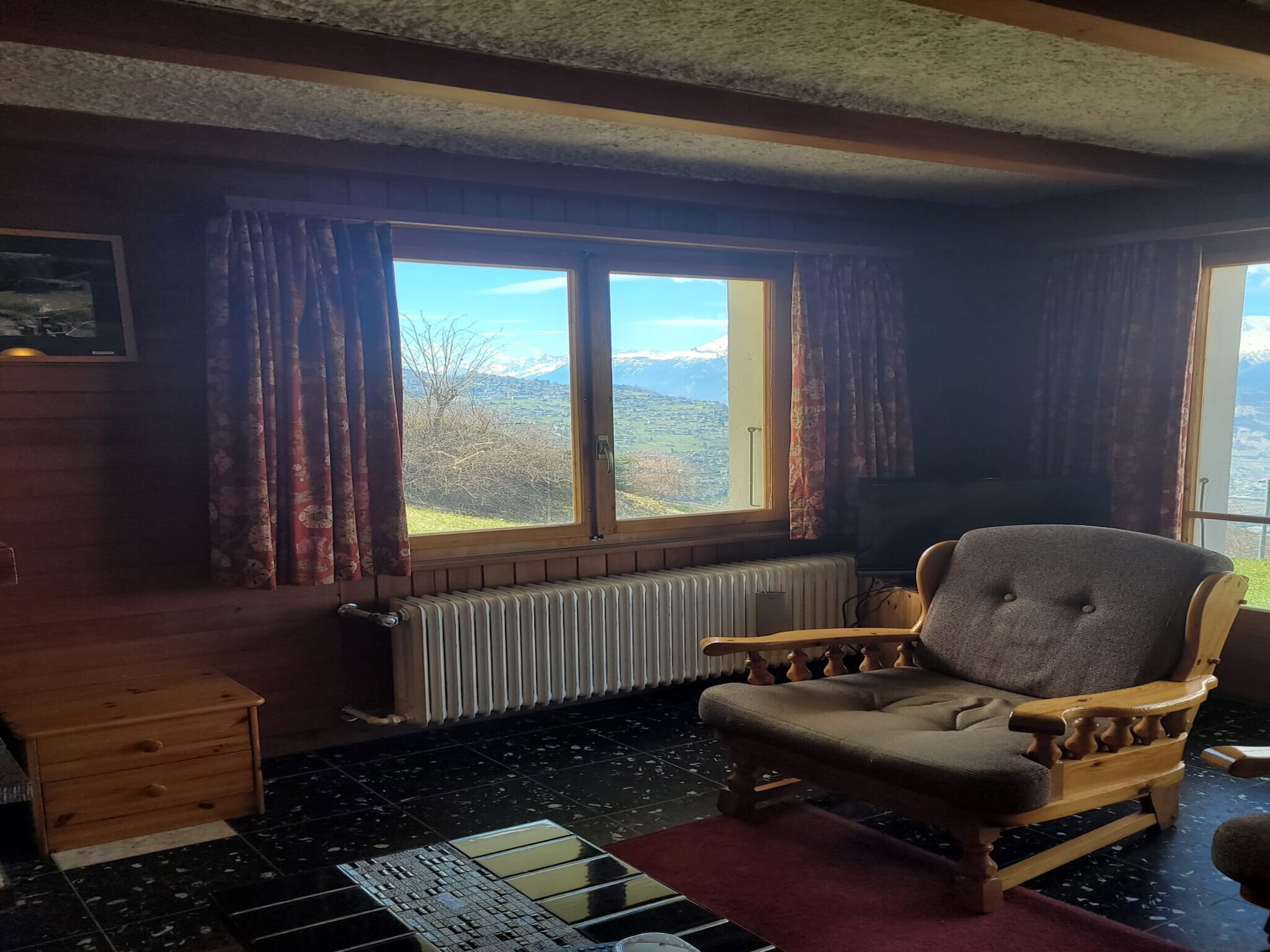 Ferienwohnung La Crettaz appdans chalet - SUNNY apartment 6 p