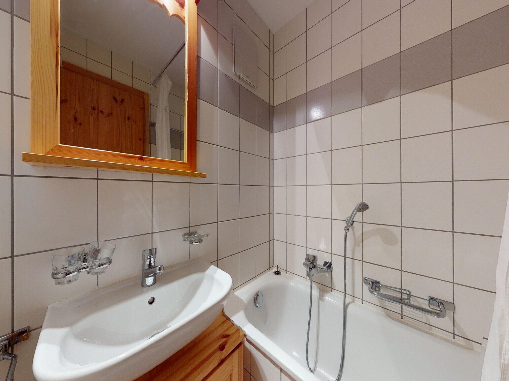 Ferienwohnung Pracondu 2 402 - OUTDOOR & FUN charming apartment