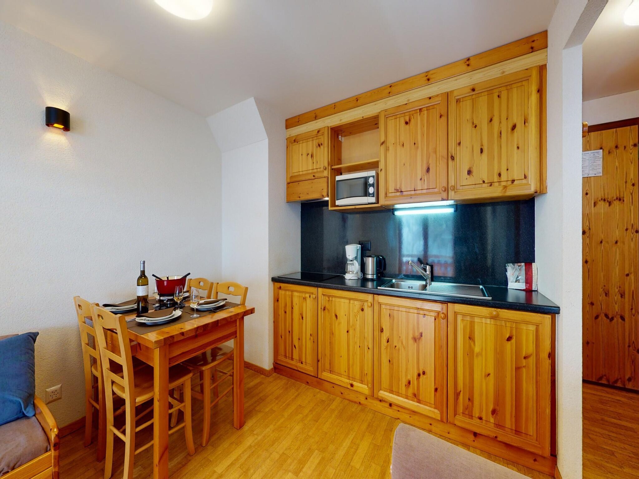 Ferienwohnung Pracondu 2 402 - OUTDOOR & FUN charming apartment