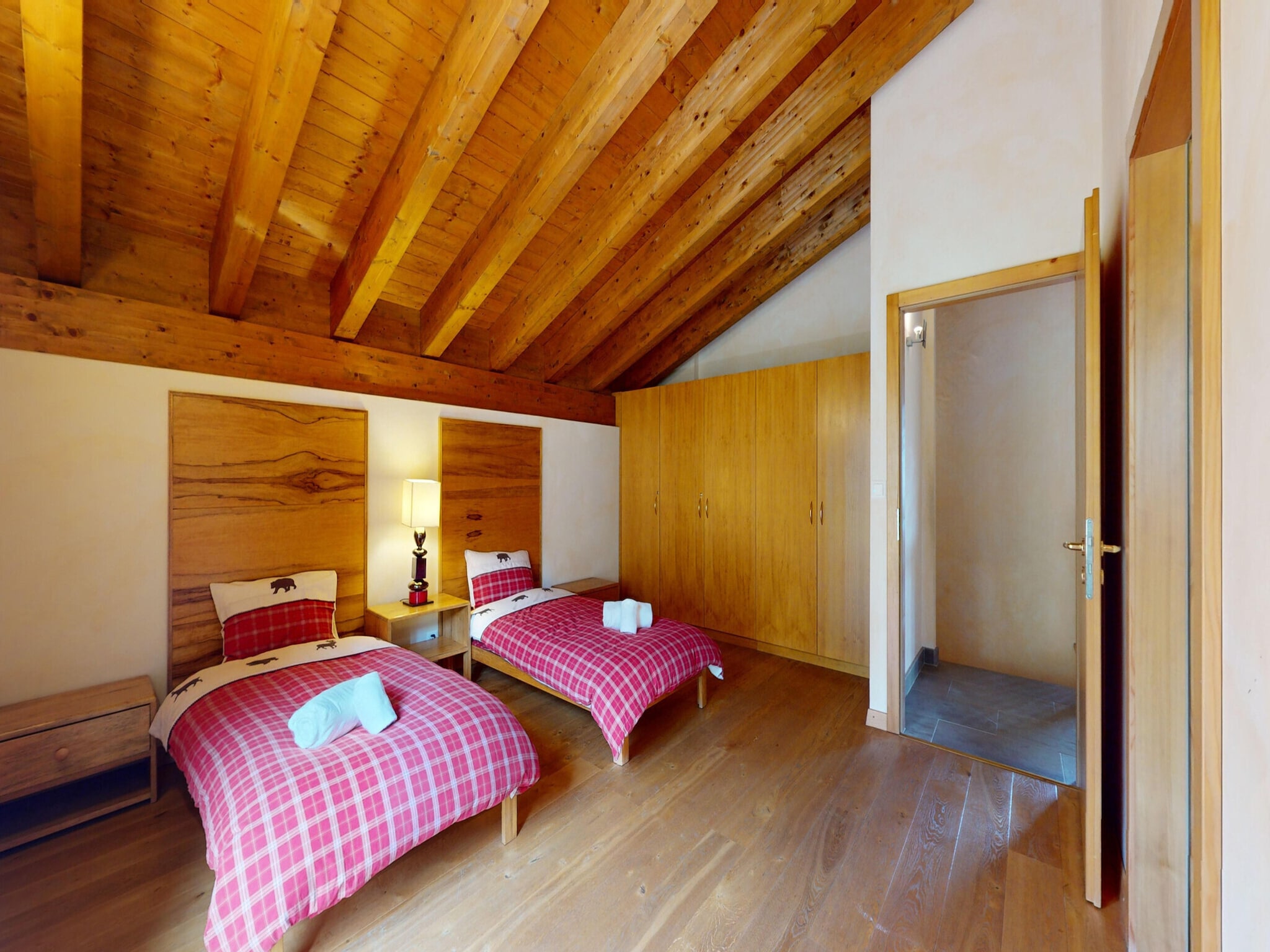 Ferienhaus Axaari - VIEW & SWIMMING POOL chalet 10 pers