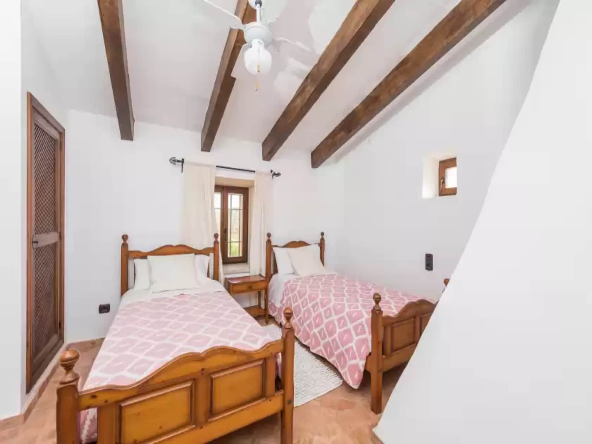 Semesterhus Ses Planes