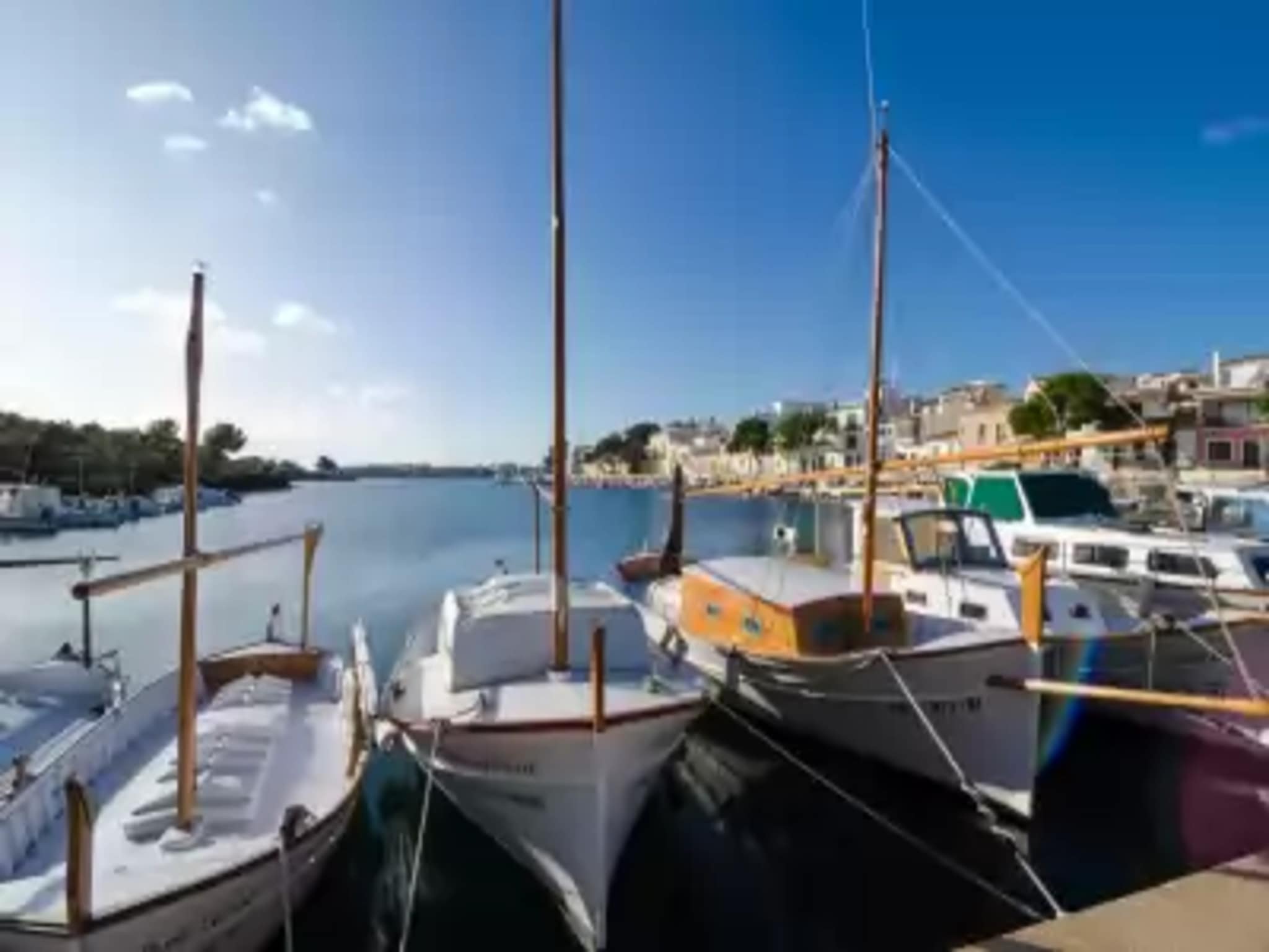   Es Port