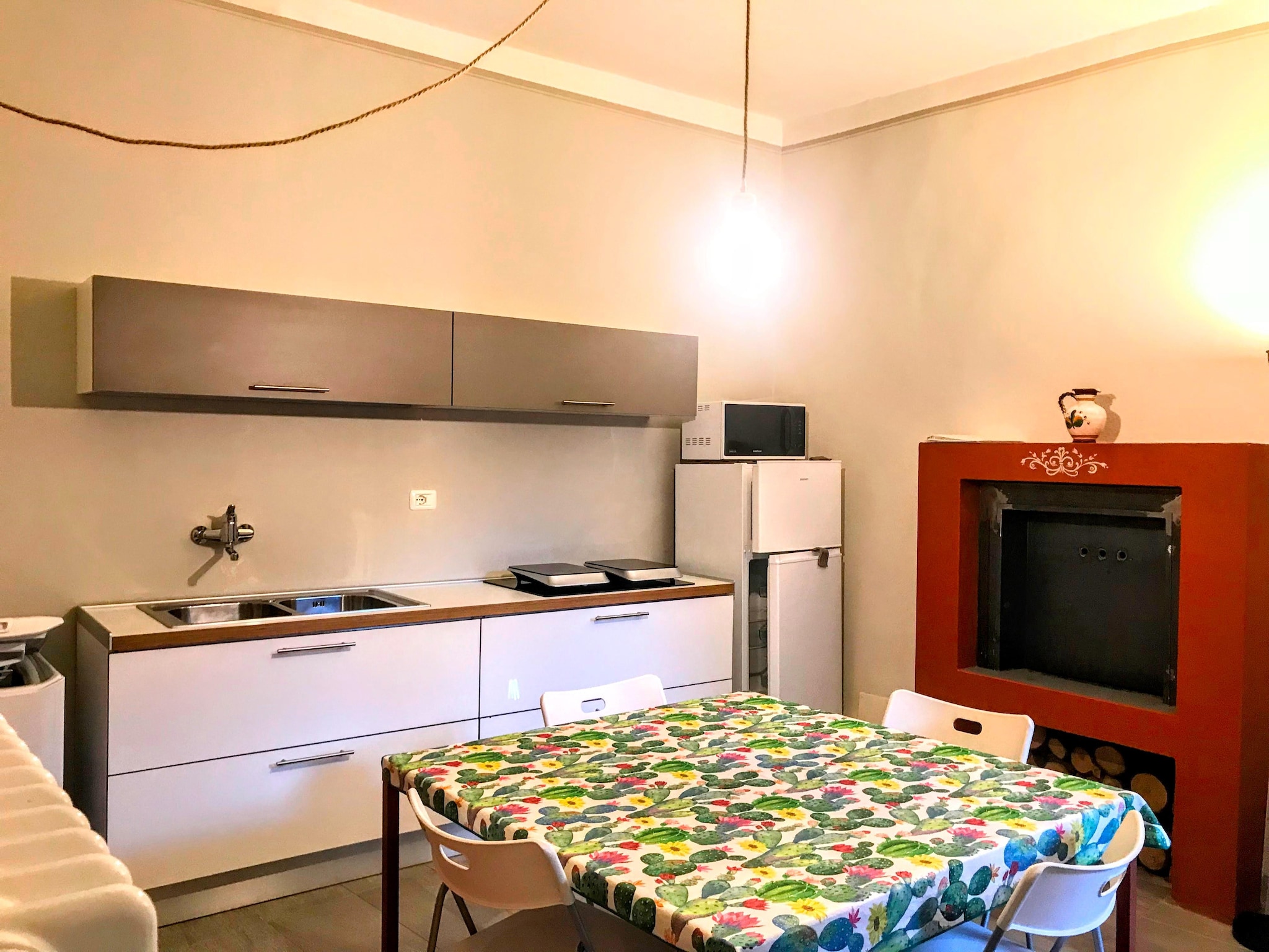公寓 Ai Rronchi - piccolo appartamento con giardino a C