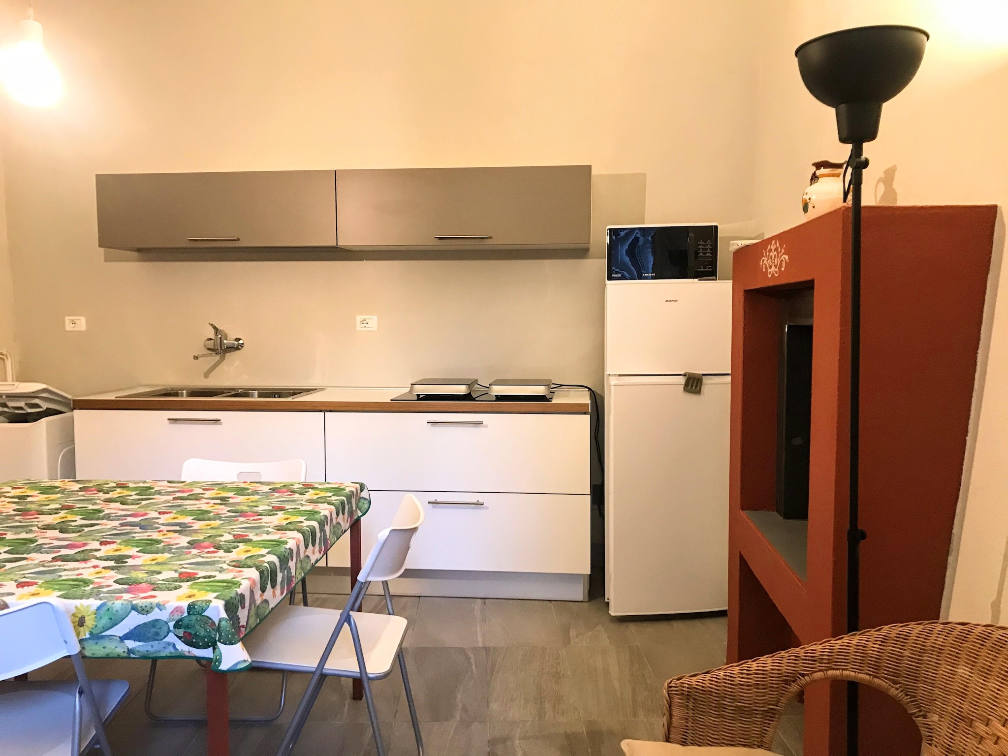 公寓 Ai Rronchi - piccolo appartamento con giardino a C
