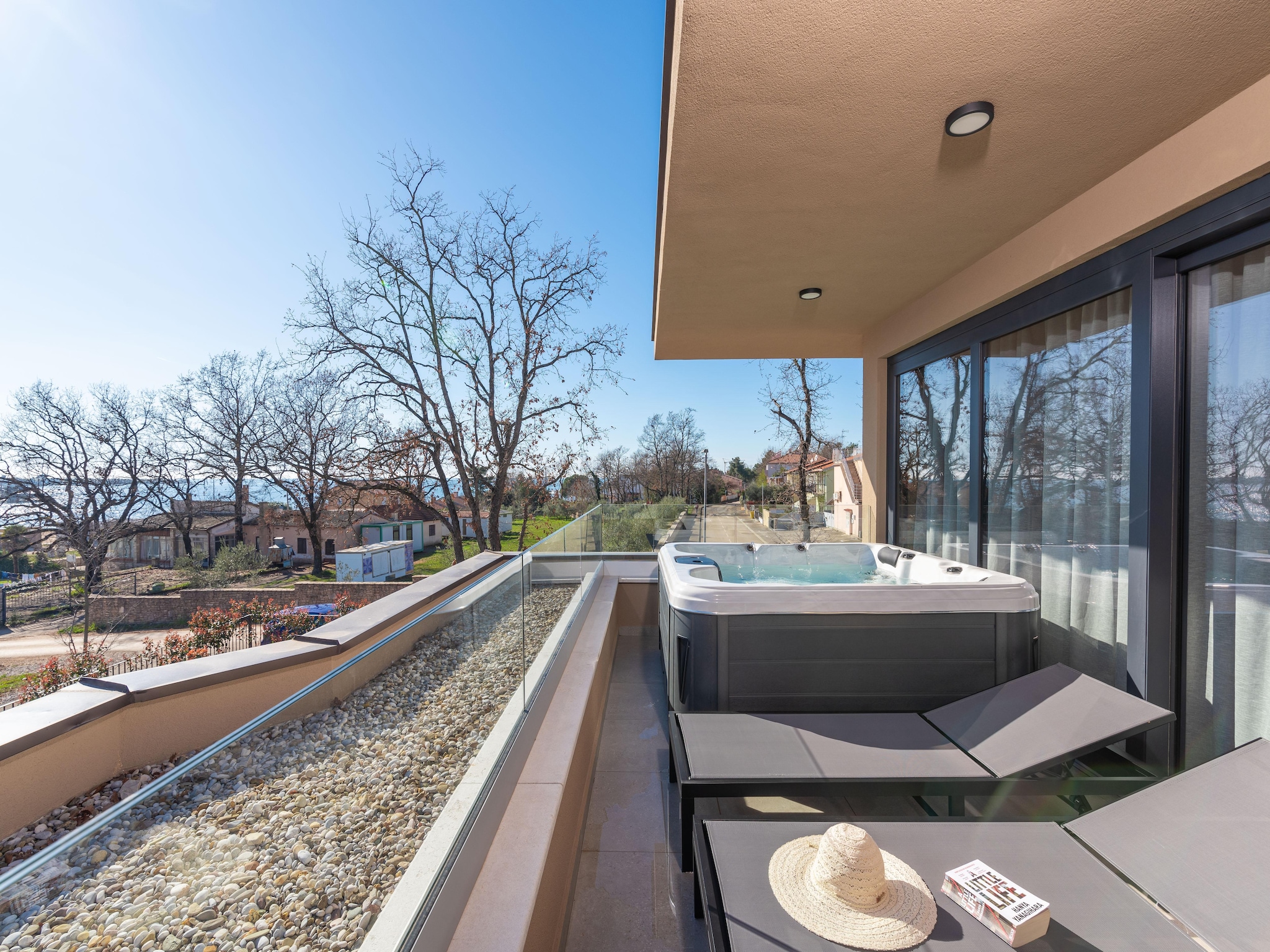 Ferienhaus Quercus village penthouse 2 with bubble bath
