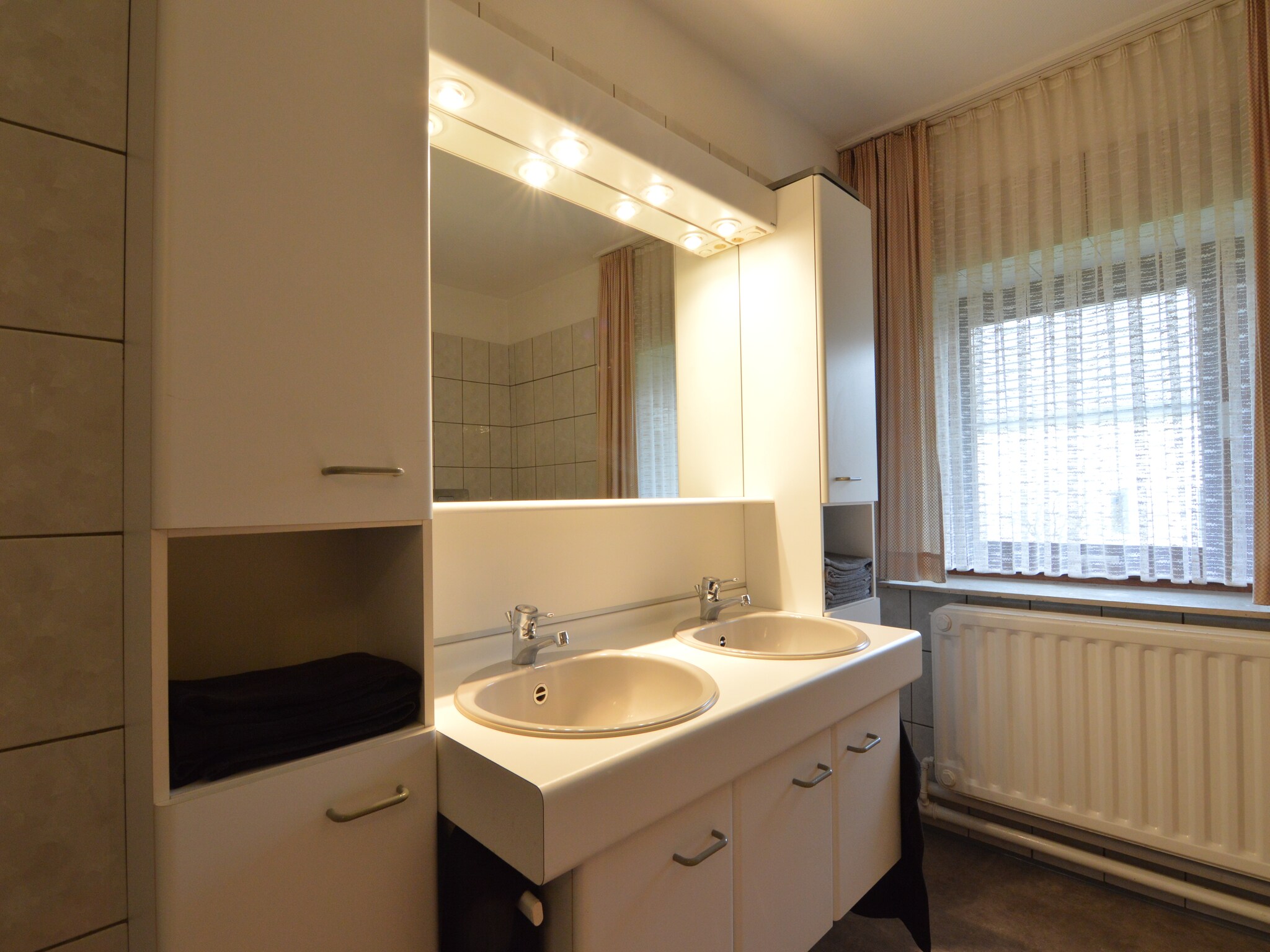   Haus Päsch nahe See mit beheiztem Whirlpool/S