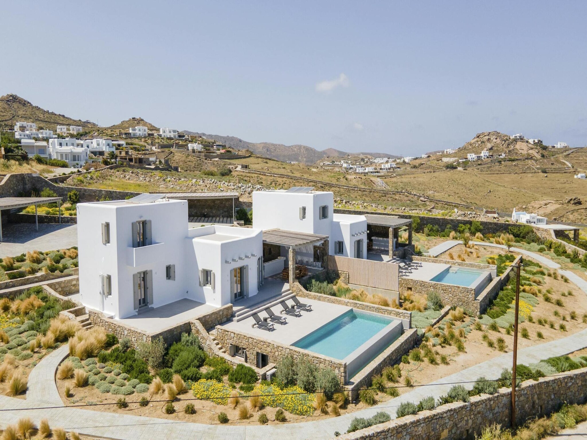   Villa Rhea