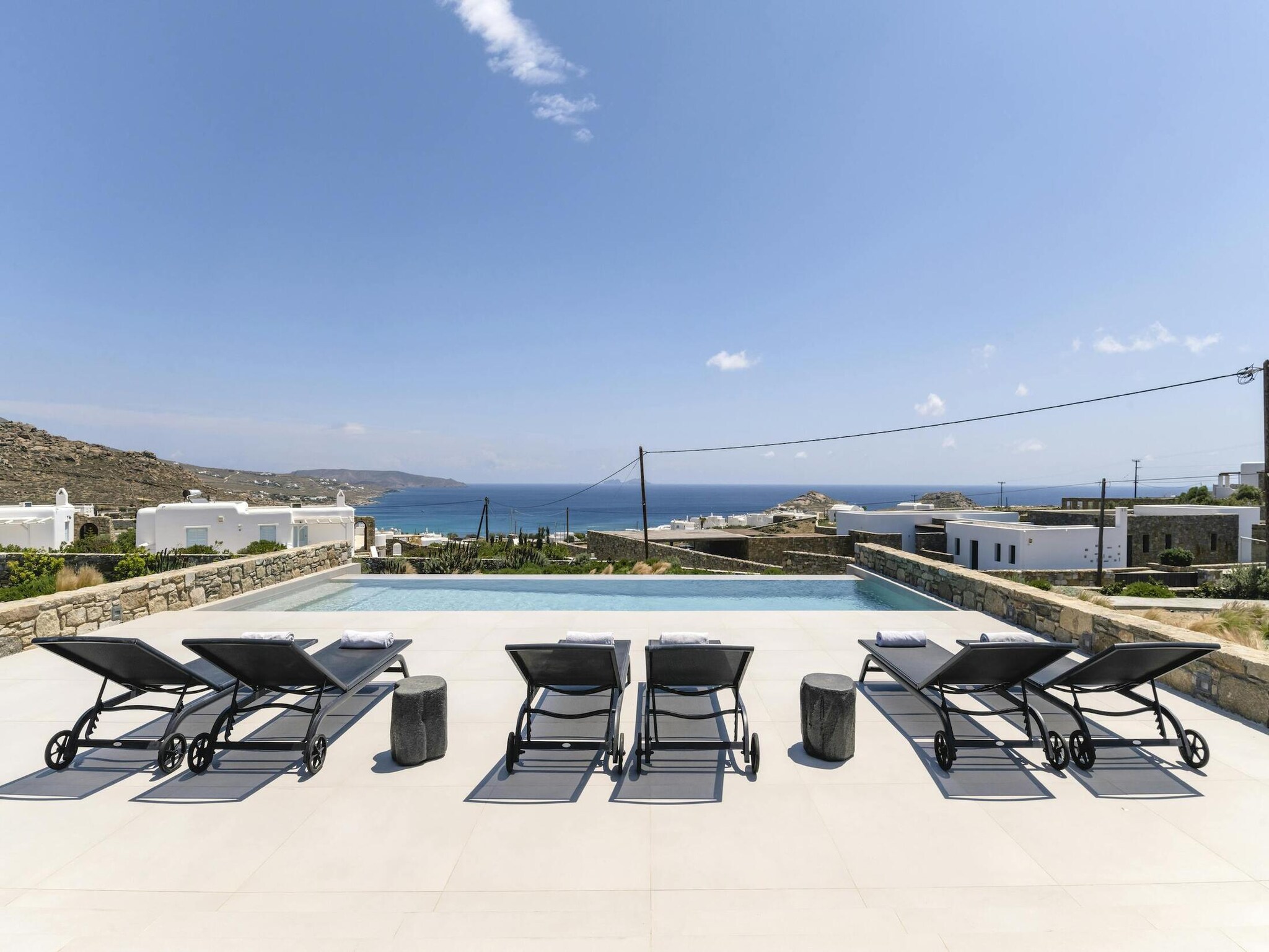   Villa Rhea