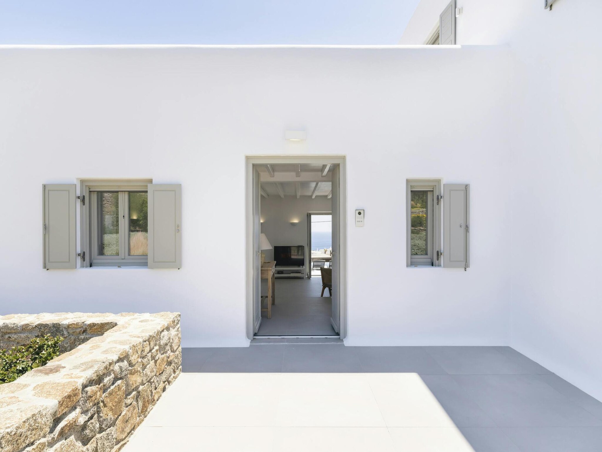   Villa Rhea