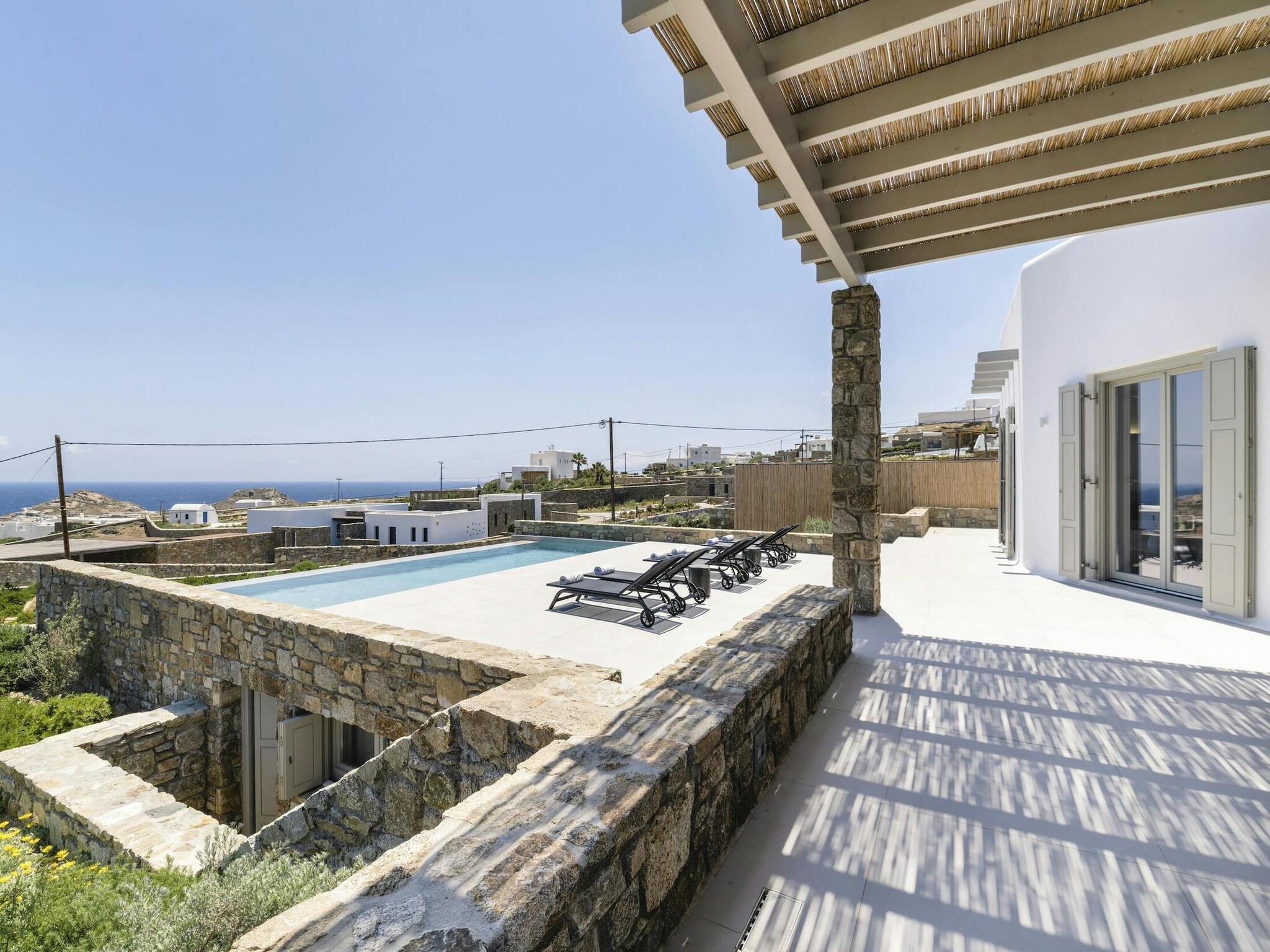   Villa Rhea