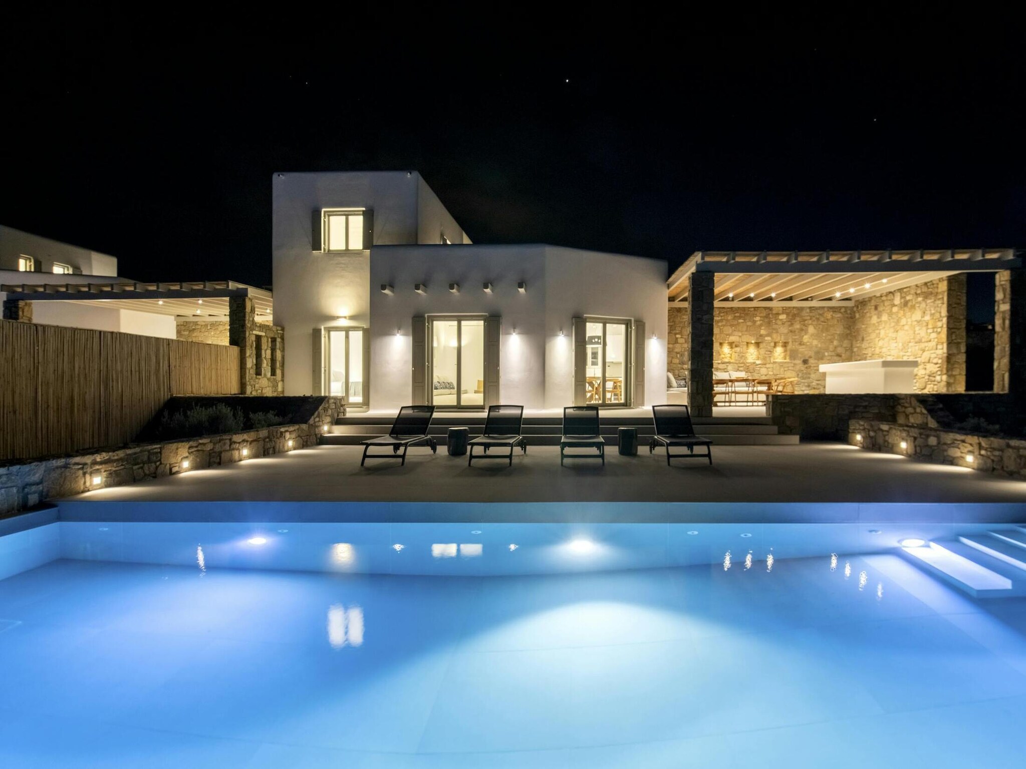   Villa Rhea