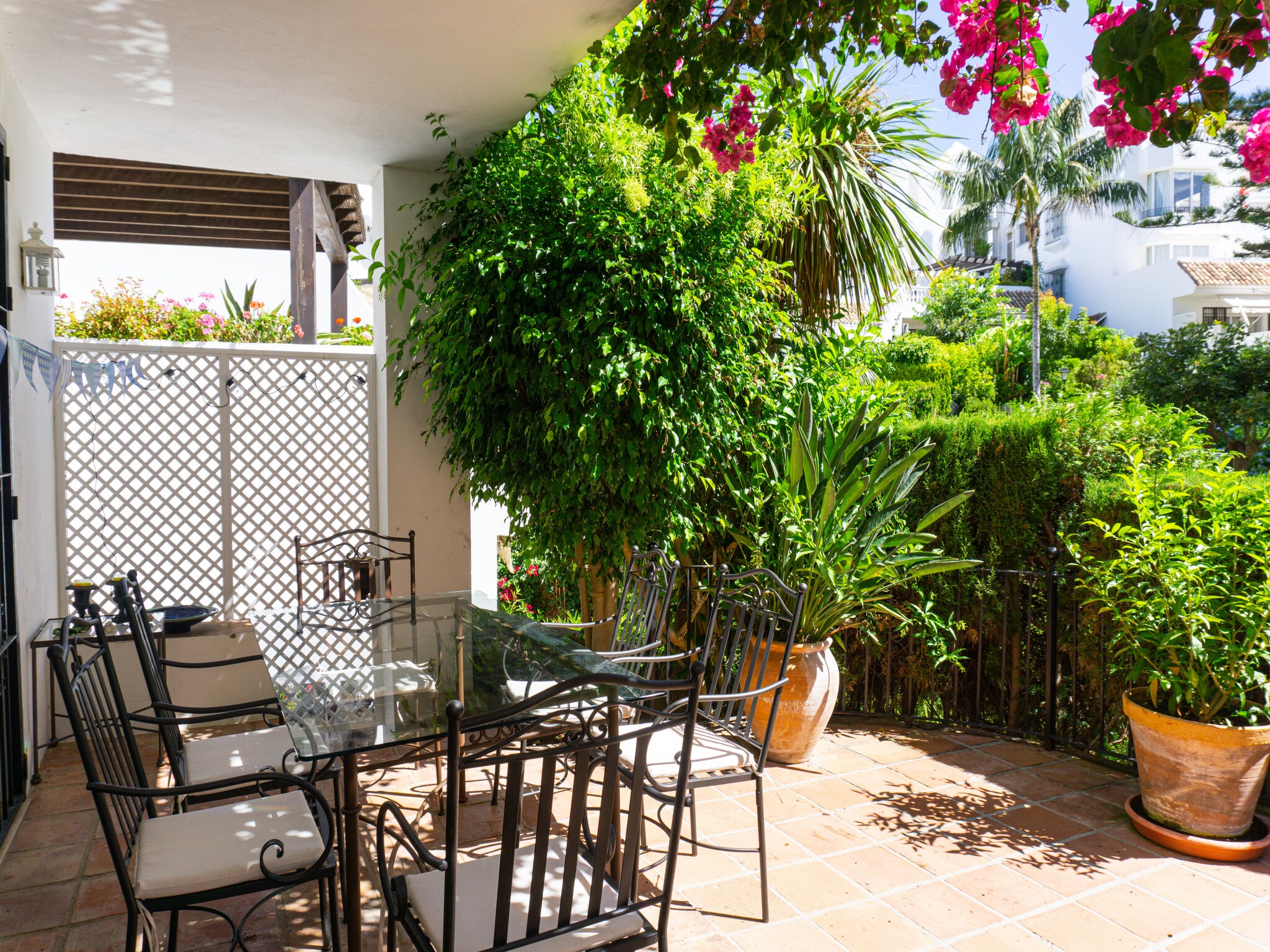 Apartment White Pearl Beach J4