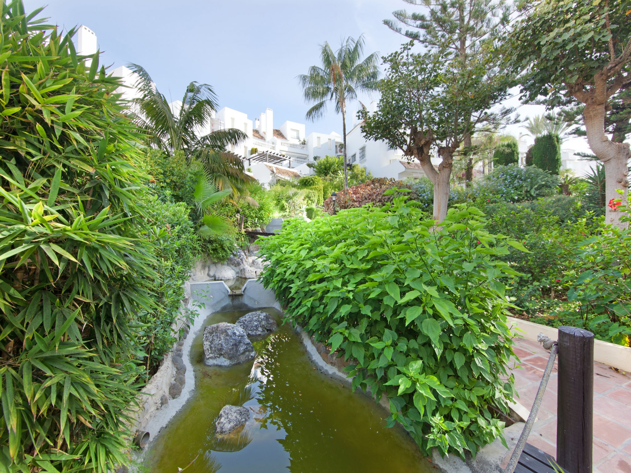 Apartment White Pearl Beach J4