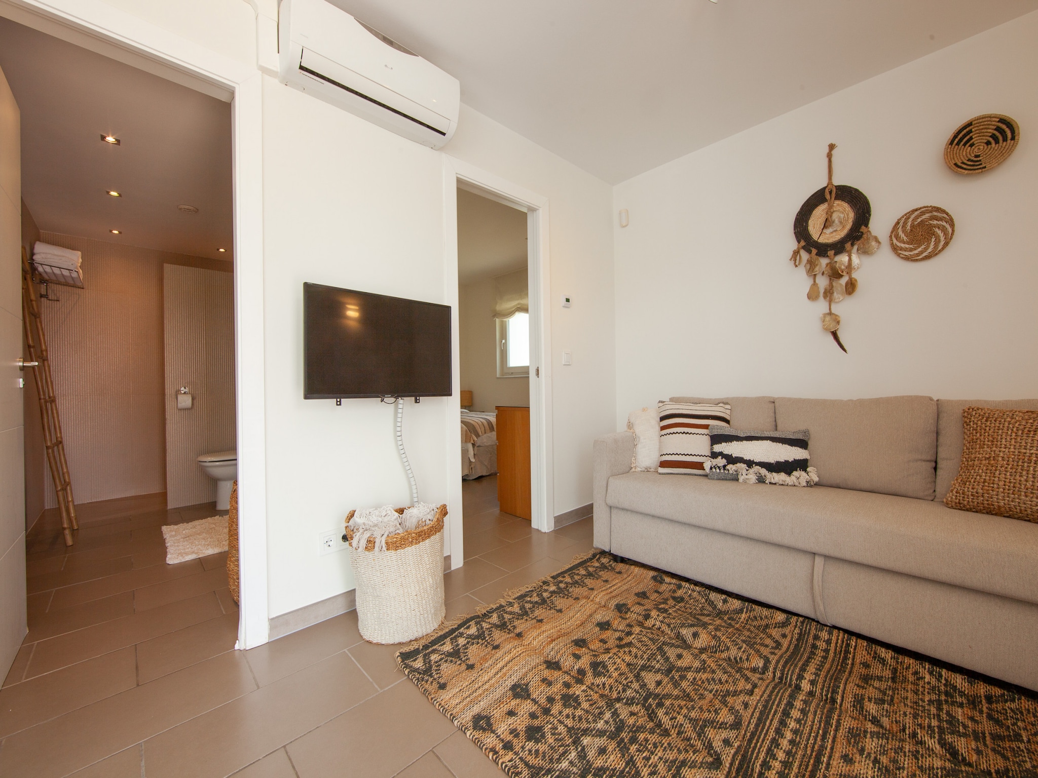 Holiday home Villa Madrugada, beachside villa in Costabella