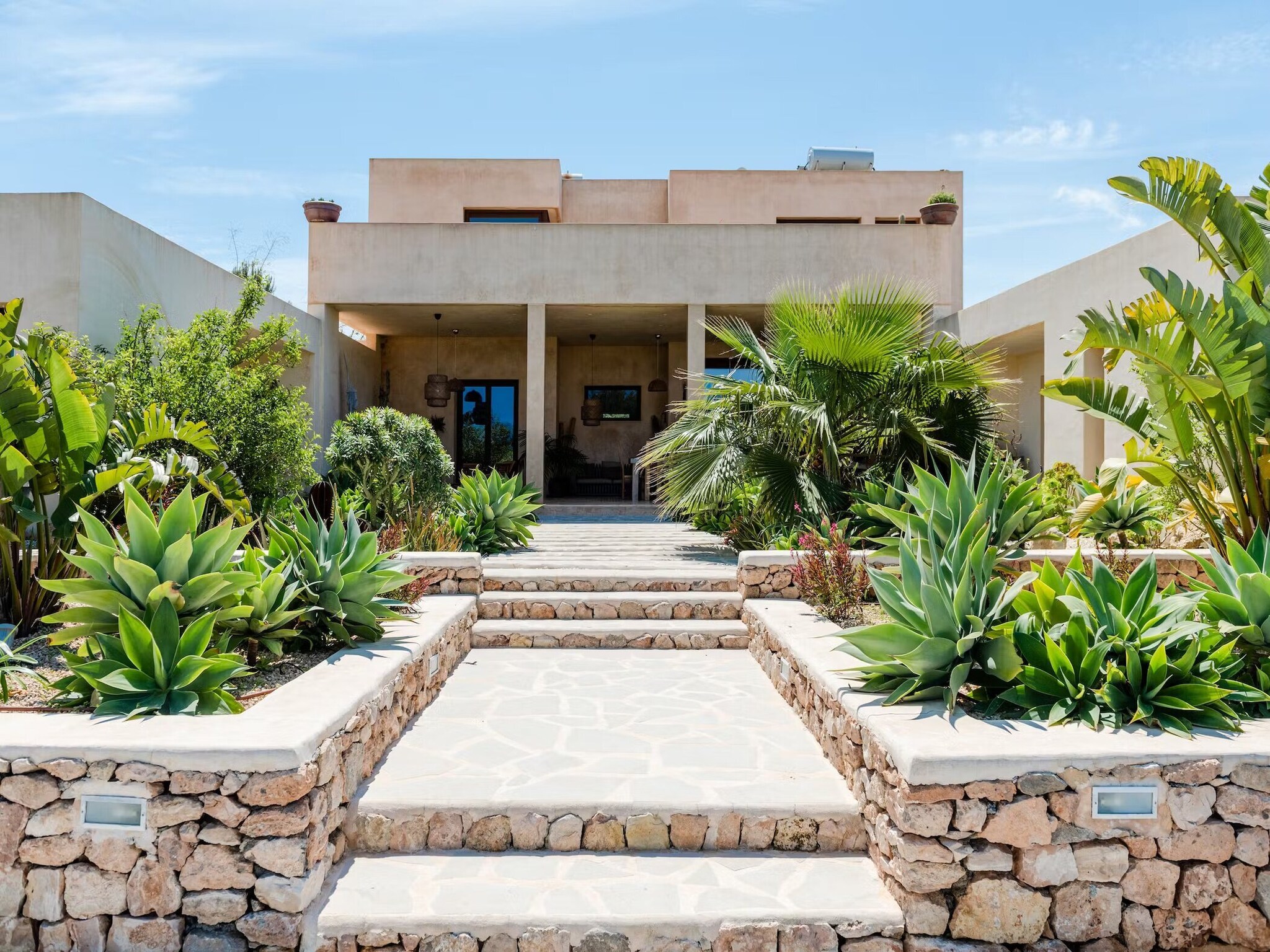 Lomatalo Villa Izarra