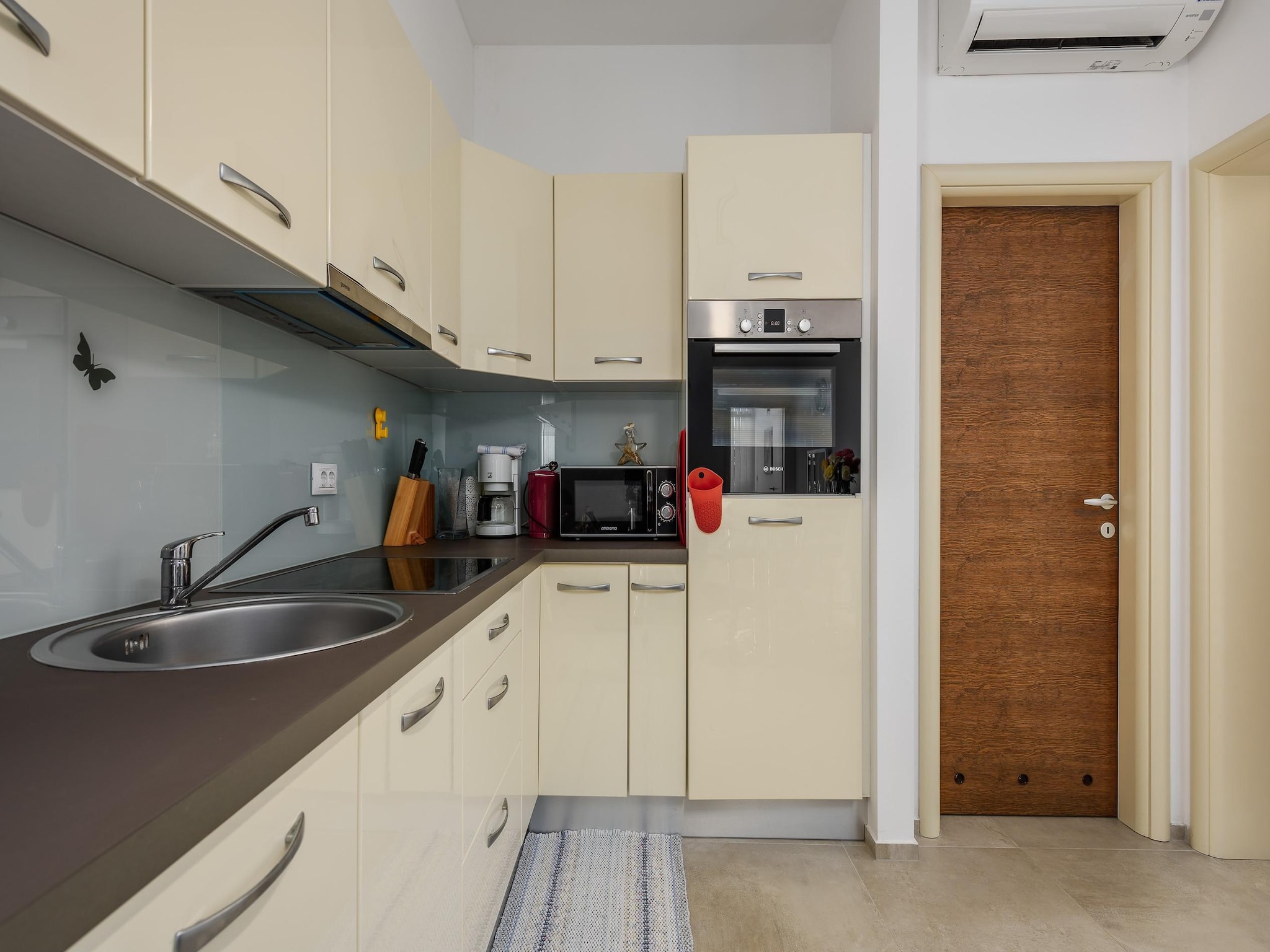 Ferienwohnung Apartment Vedran with heated pool, near Porec