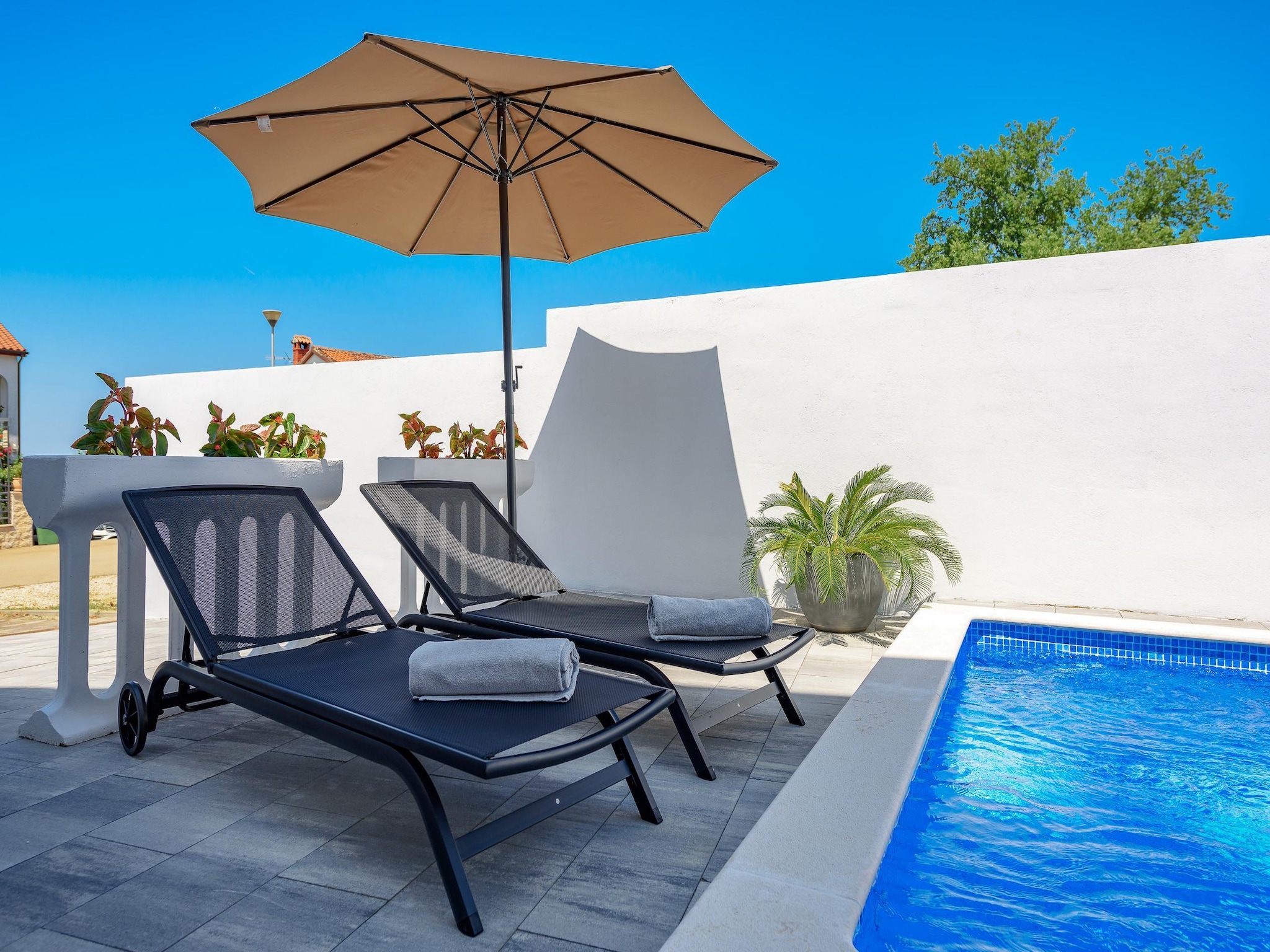 Ferienwohnung Apartment Vedran with heated pool, near Porec