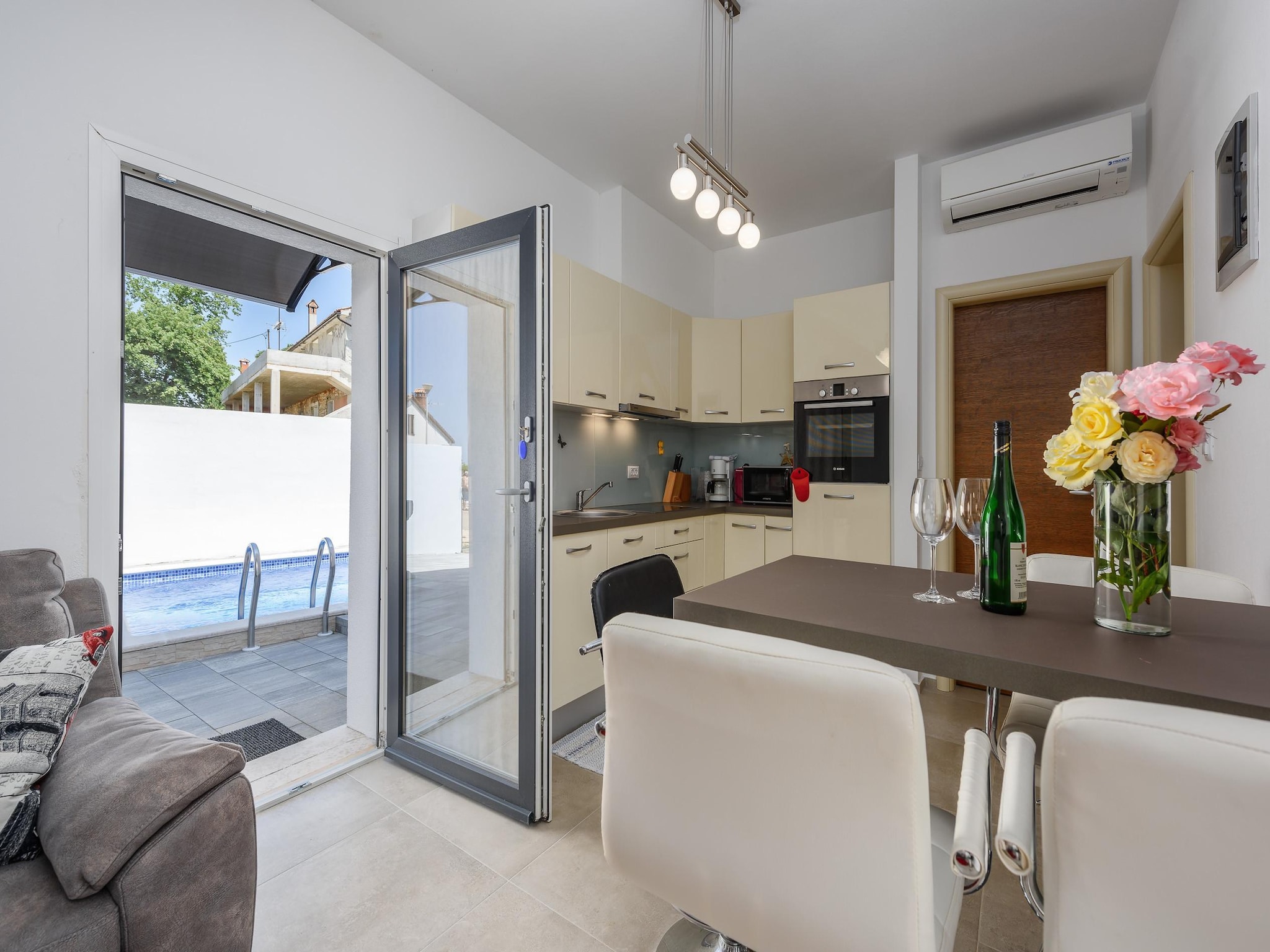 Ferienwohnung Apartment Vedran with heated pool, near Porec